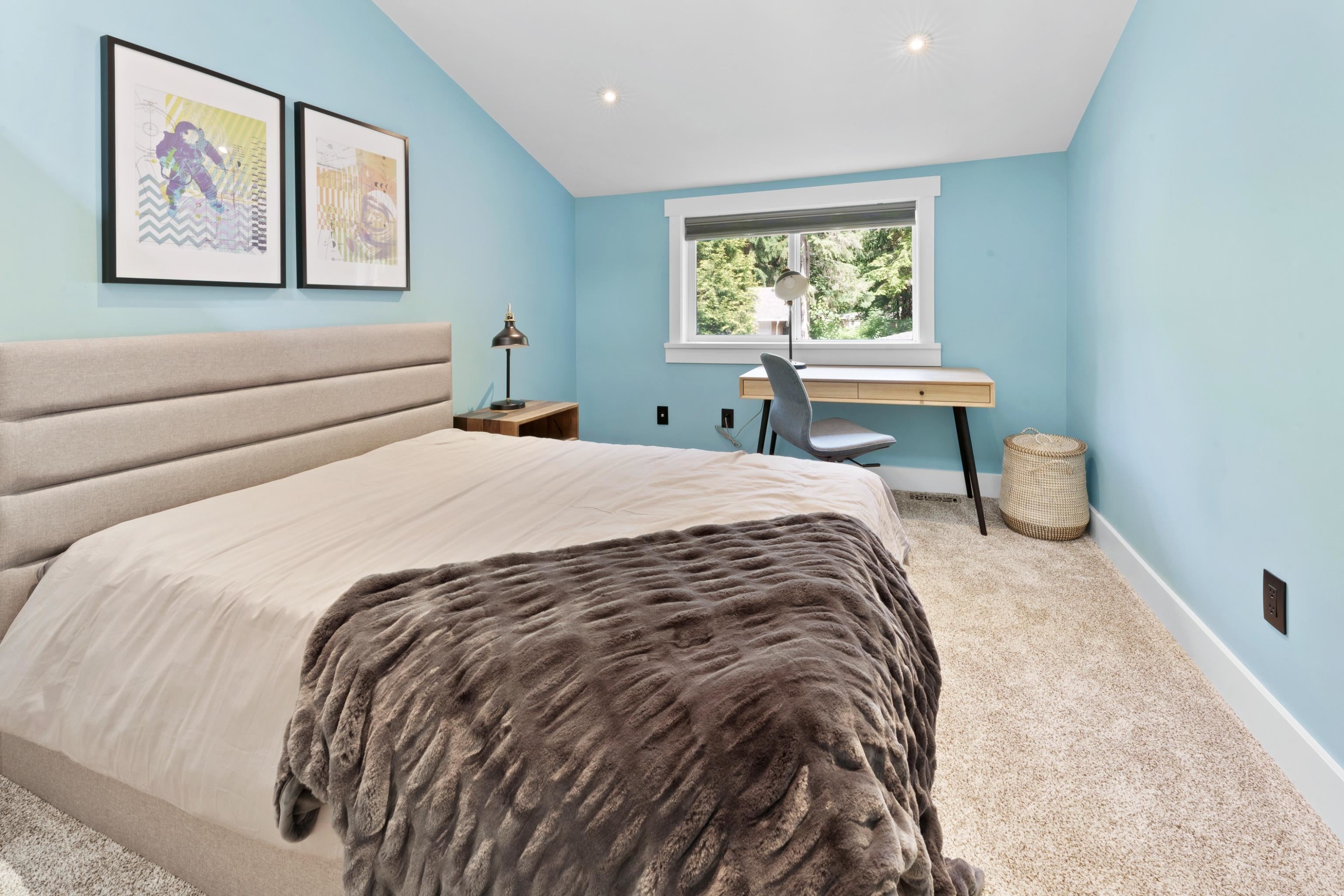 









25011


Ferguson

Avenue,
Maple Ridge,




BC
V2W 1H4

