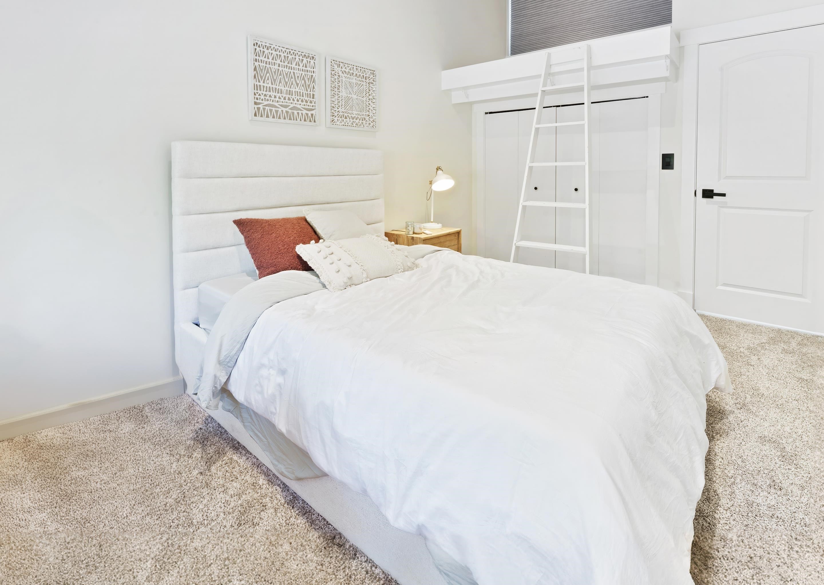 









25011


Ferguson

Avenue,
Maple Ridge,




BC
V2W 1H4

