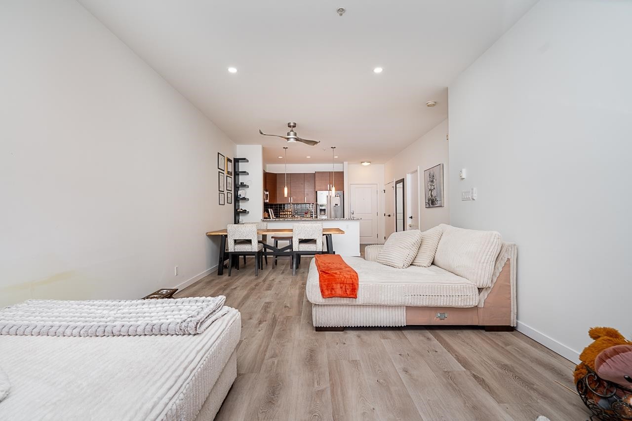 









288


Hampton

Street, 202,
New Westminster,




BC
V3M 5L9

