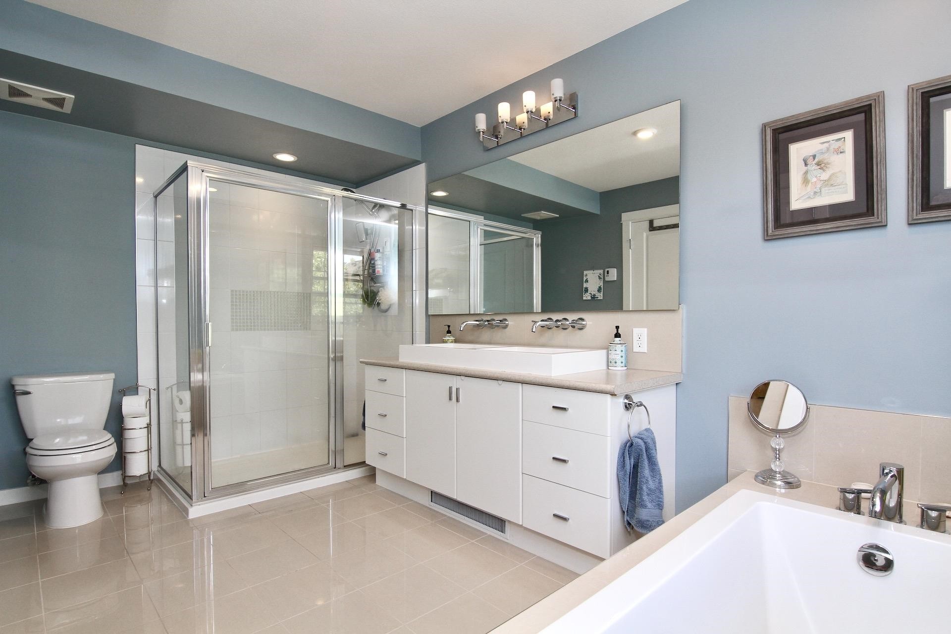 









19490


Fraser

Way, 14,
Pitt Meadows,




BC
V3Y 0B6

