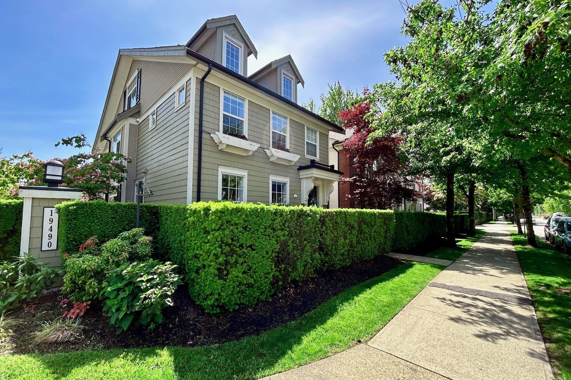 









19490


Fraser

Way, 14,
Pitt Meadows,




BC
V3Y 0B6

