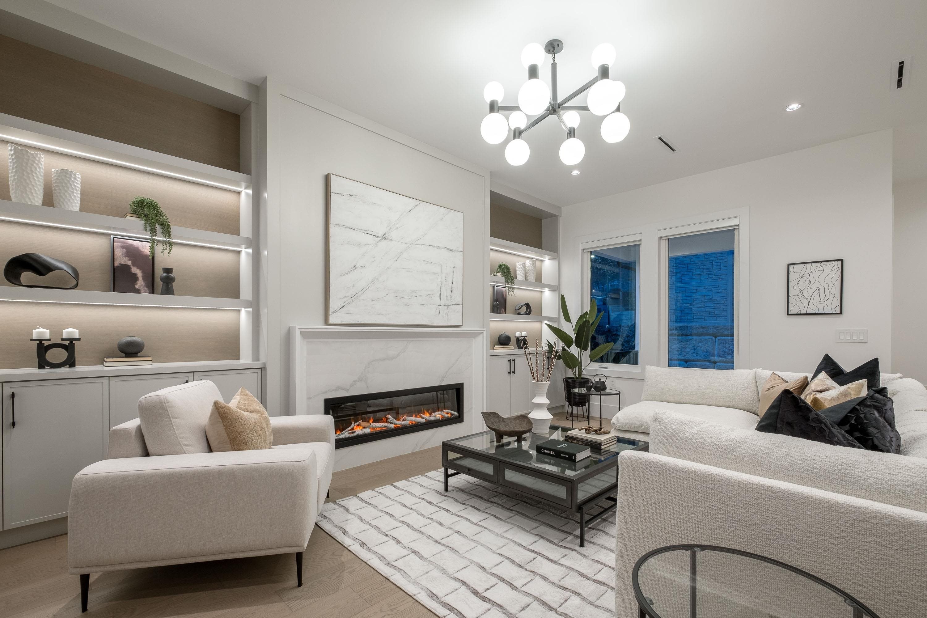 









3510


Danielson

Drive,
Coquitlam,




BC
V3E 3H2

