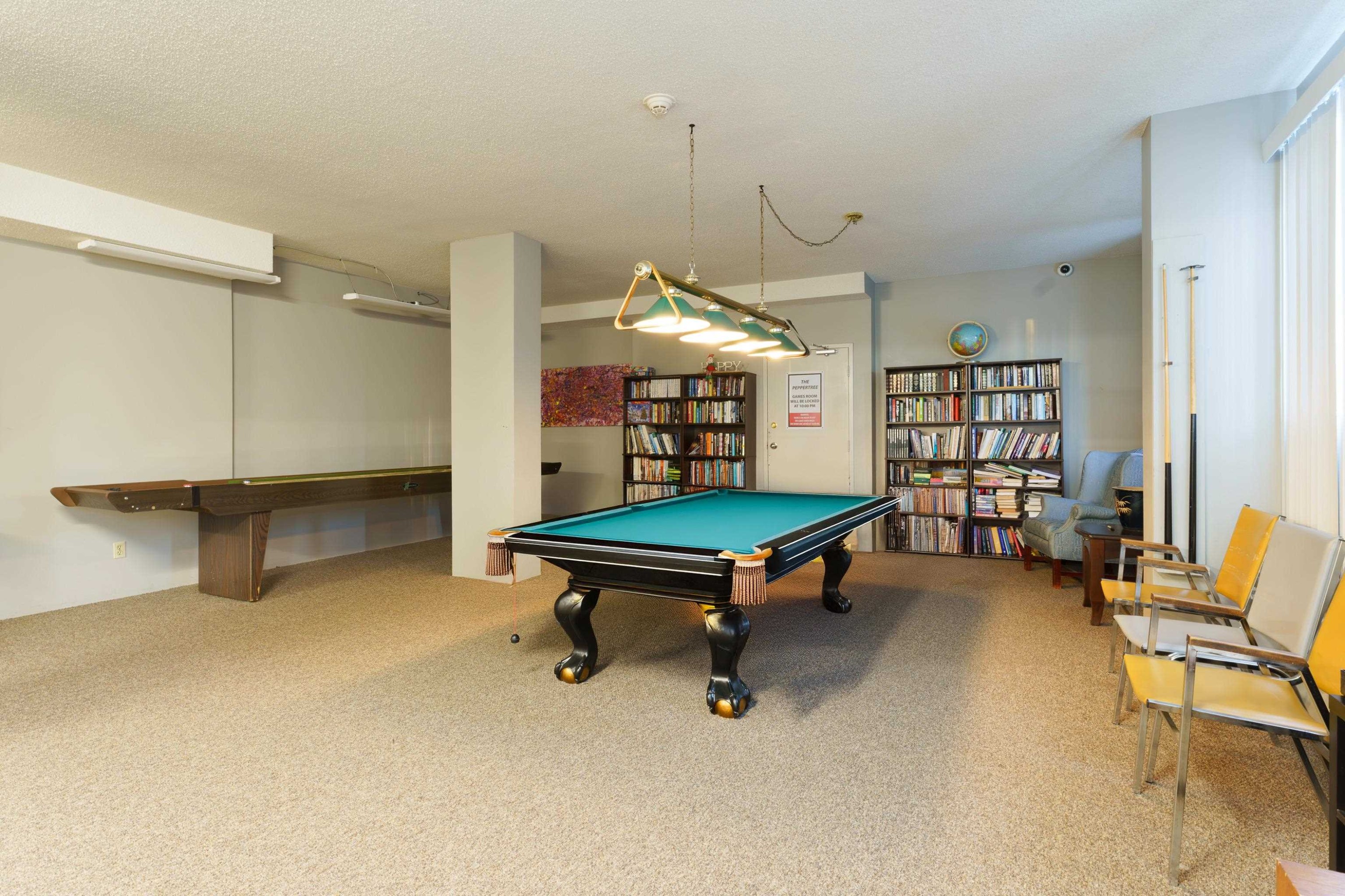 









320


Royal

Avenue, 405,
New Westminster,




BC
V3L 5C6

