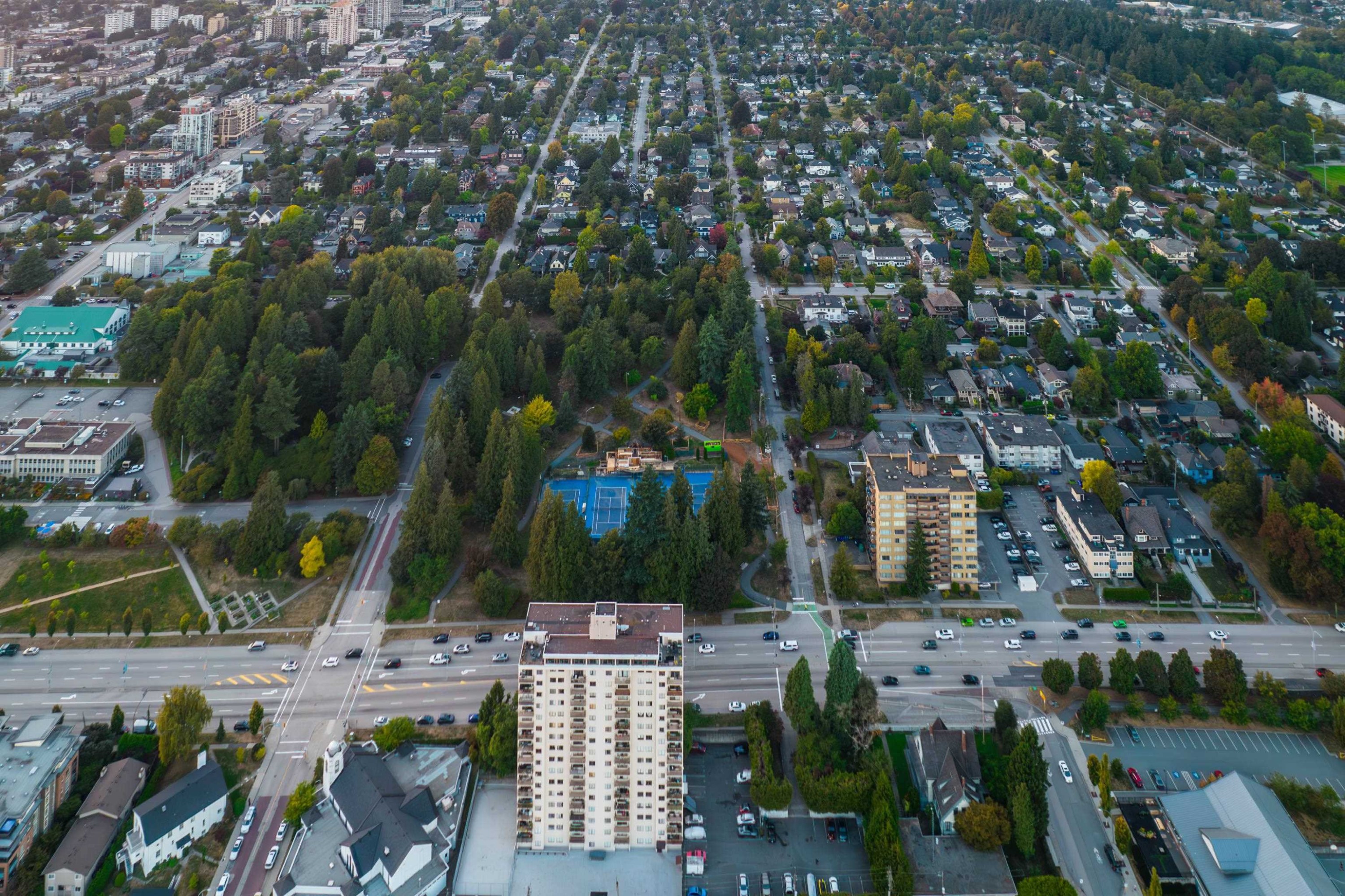 









320


Royal

Avenue, 405,
New Westminster,




BC
V3L 5C6

