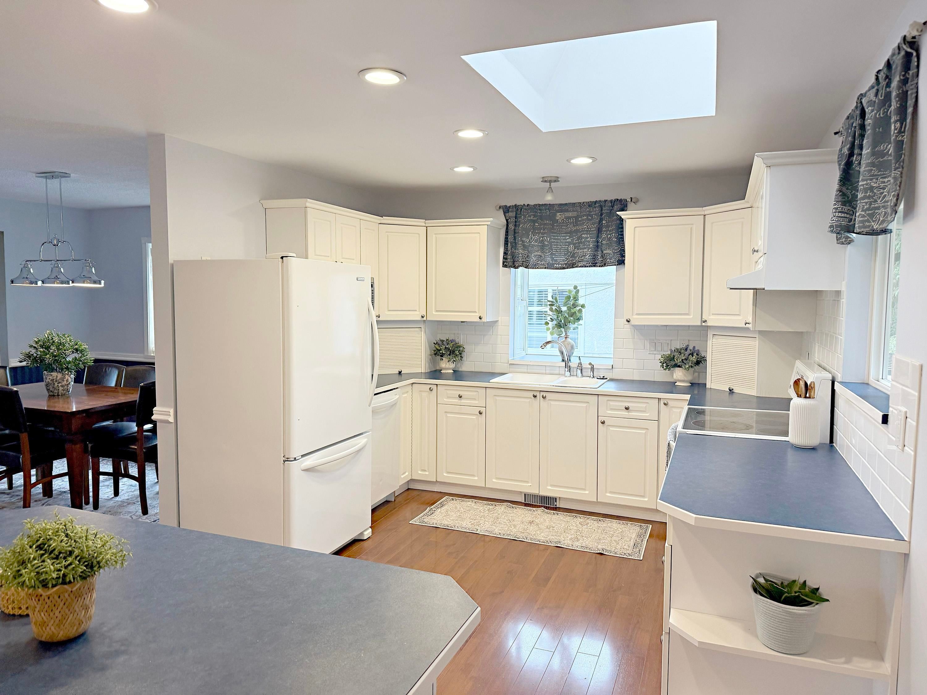 









5316


Belair

Drive,
Tsawwassen,




BC
V4M 2E4

