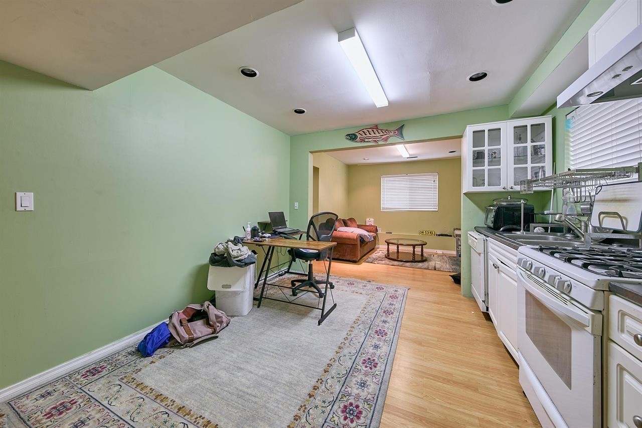 









1313


Johnson

Street,
Coquitlam,




BC
V3B 4T6

