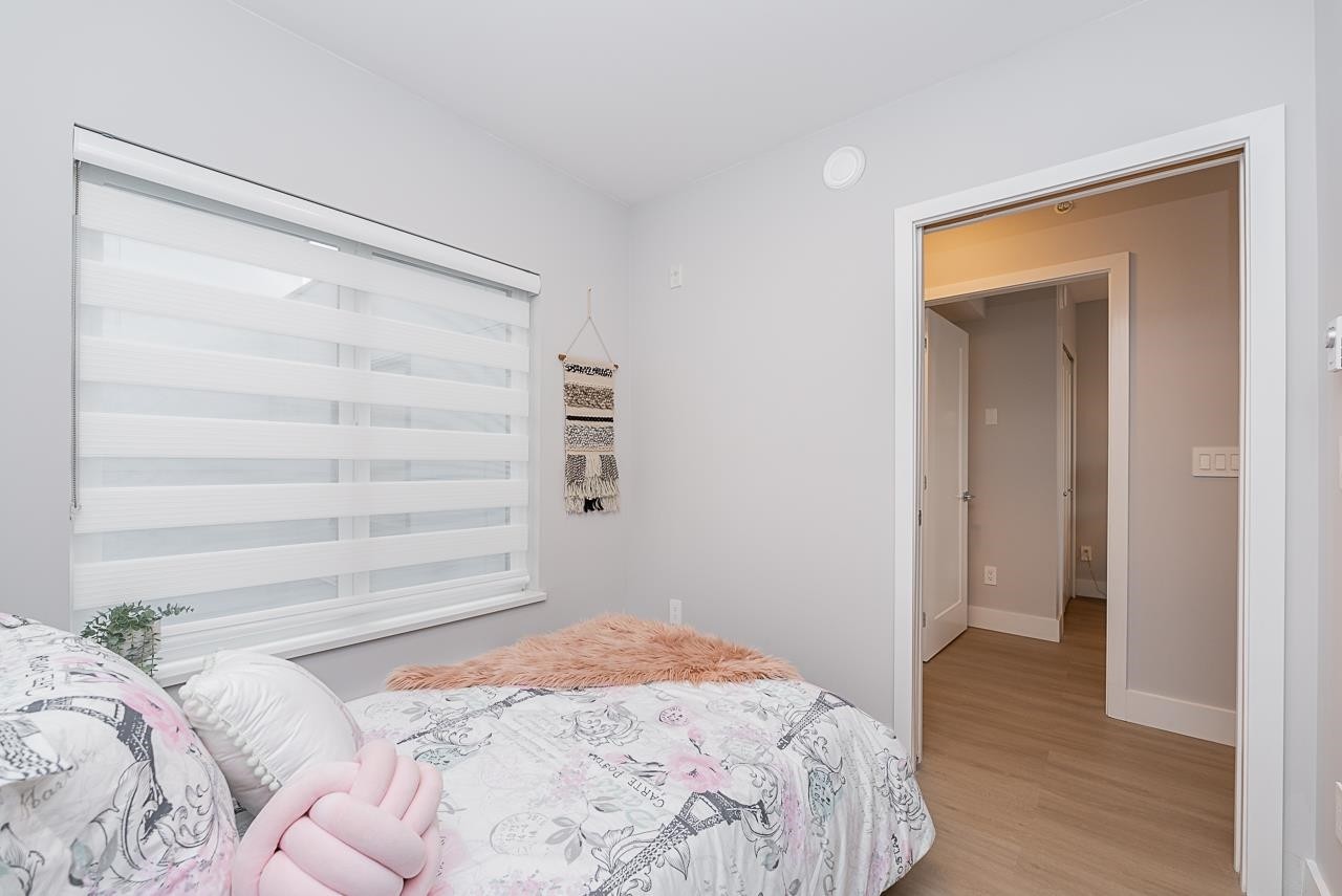 









3050


Kingsway

, 406,
Vancouver,




BC
V5R 5J7

