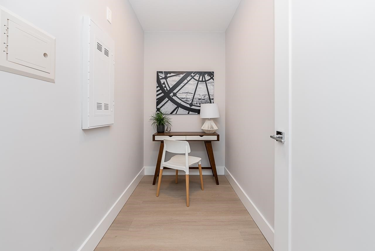 









3050


Kingsway

, 406,
Vancouver,




BC
V5R 5J7

