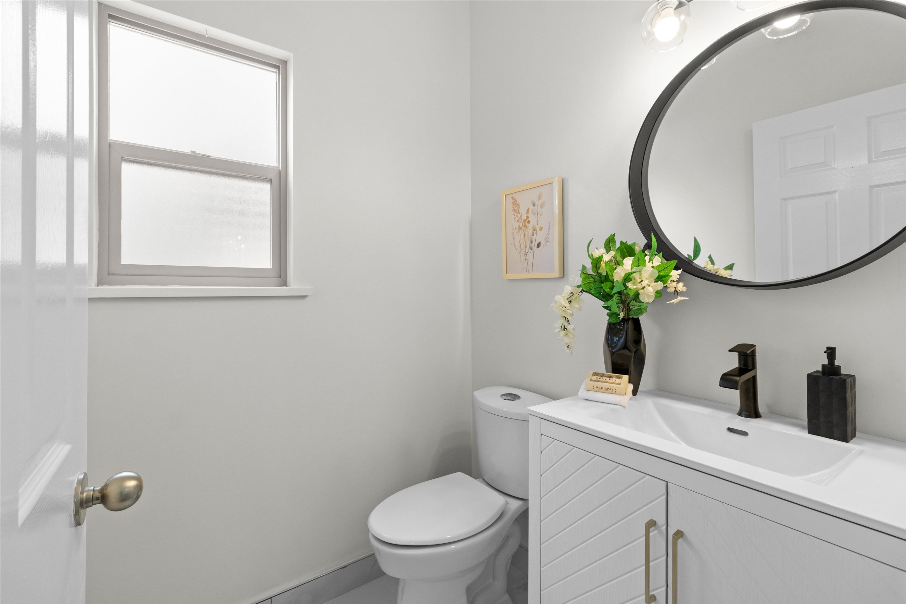 









22783


116

Avenue,
Maple Ridge,




BC
V2X 3N6

