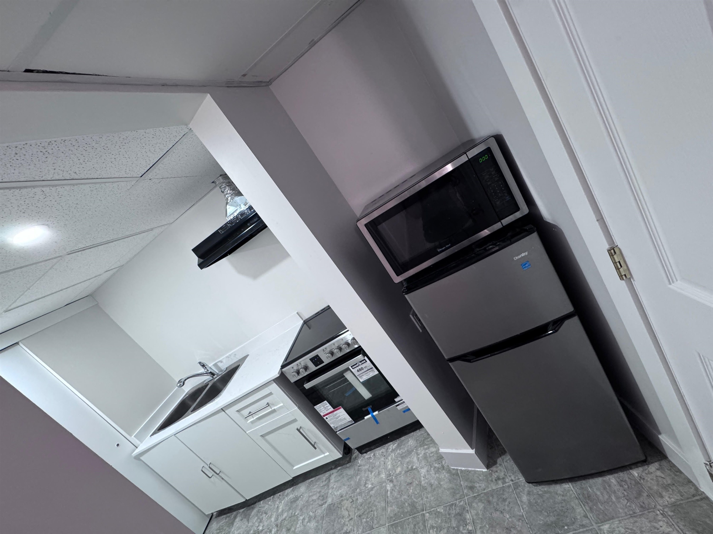 









22783


116

Avenue,
Maple Ridge,




BC
V2X 3N6

