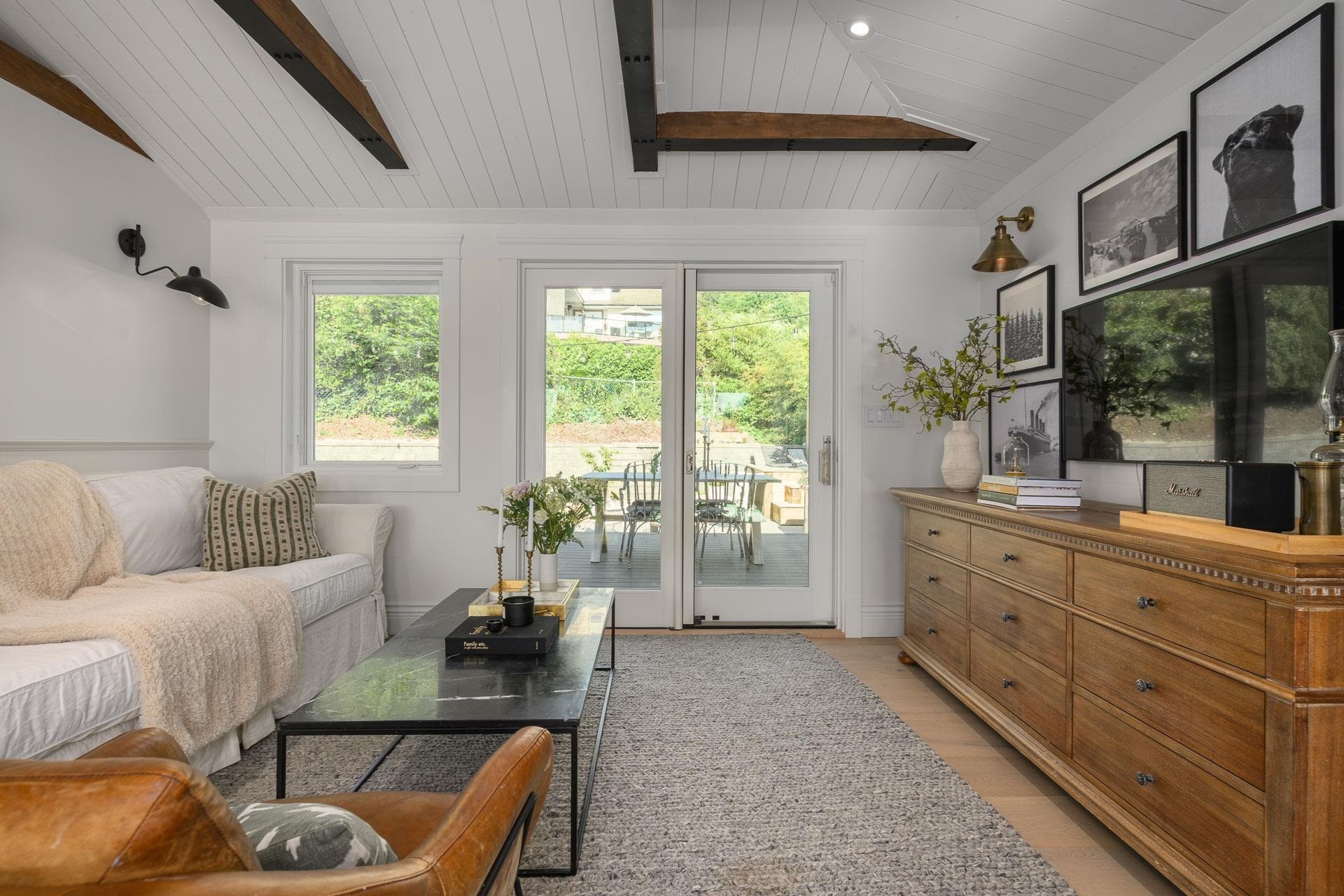 









580


Ioco

Road,
Port Moody,




BC
V3H 2W2

