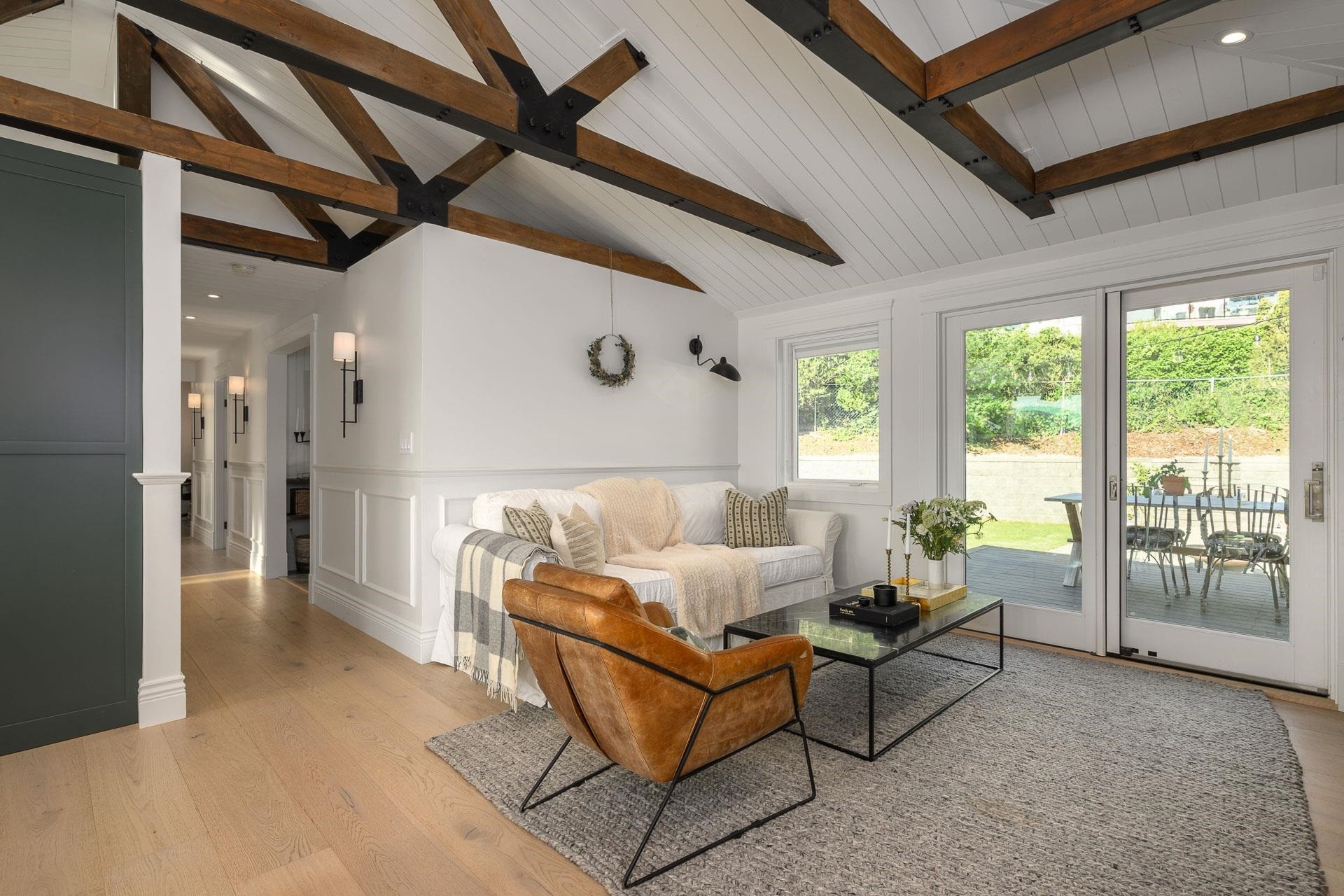 









580


Ioco

Road,
Port Moody,




BC
V3H 2W2

