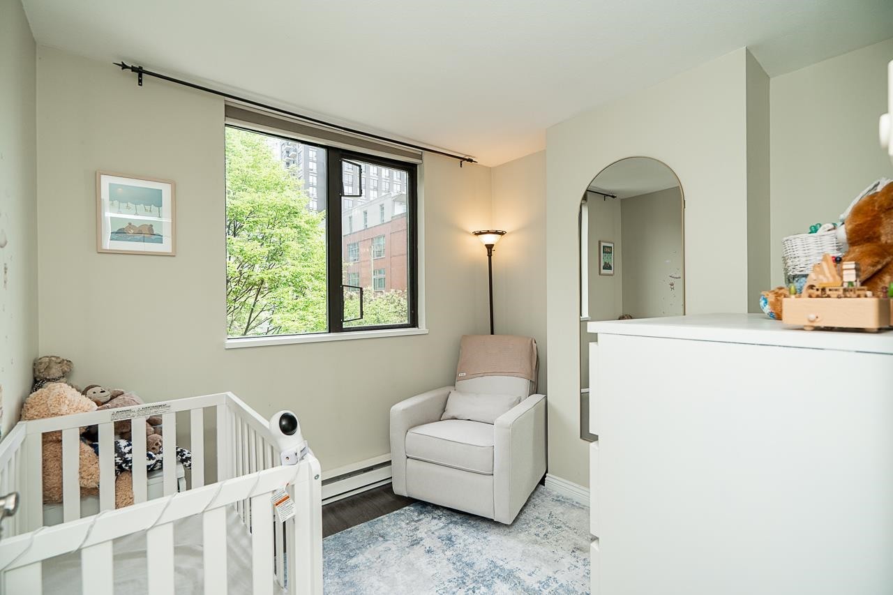 









488


Helmcken

Street, 304,
Vancouver,




BC
V6B 6E4

