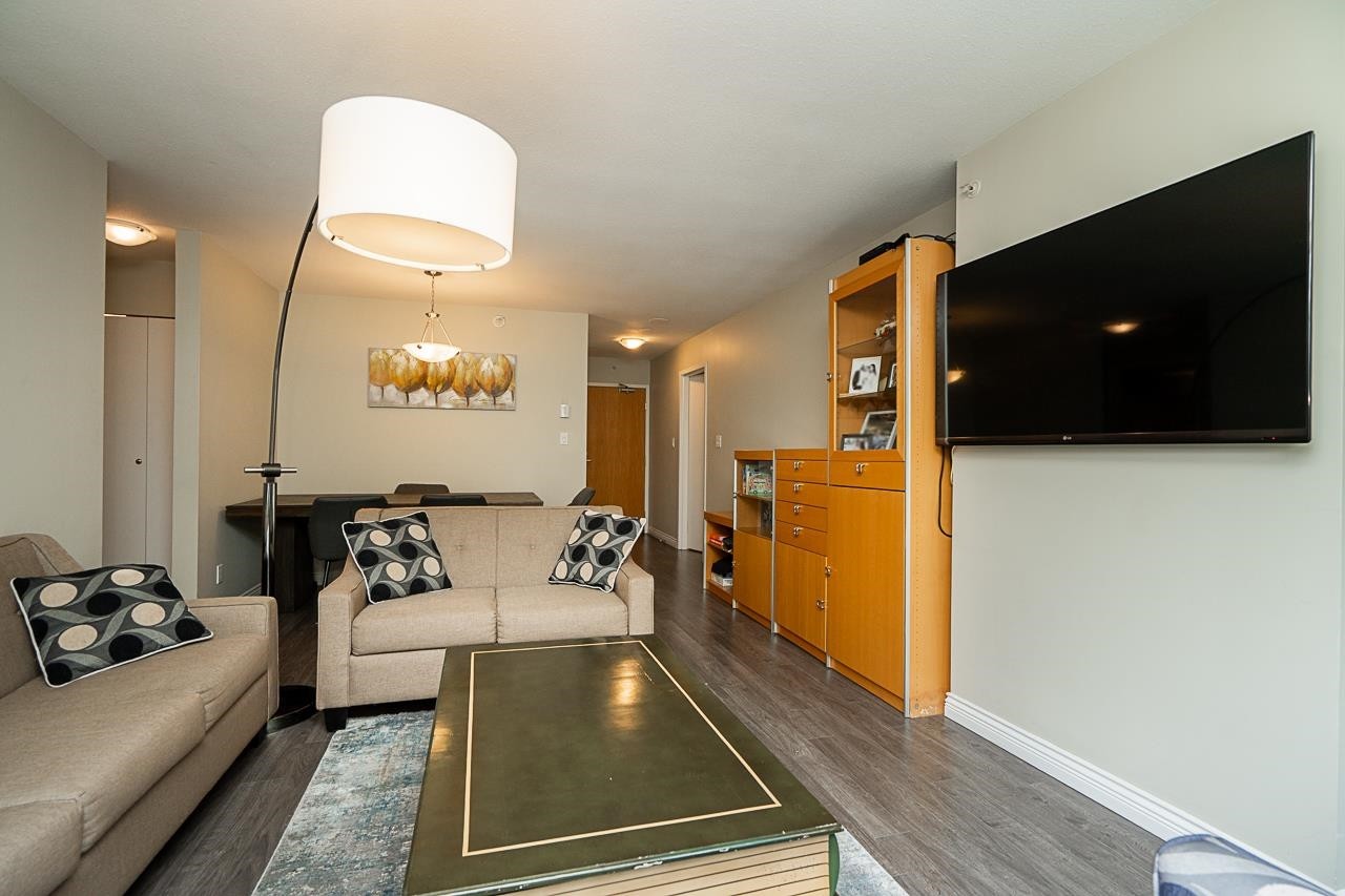 









488


Helmcken

Street, 304,
Vancouver,




BC
V6B 6E4

