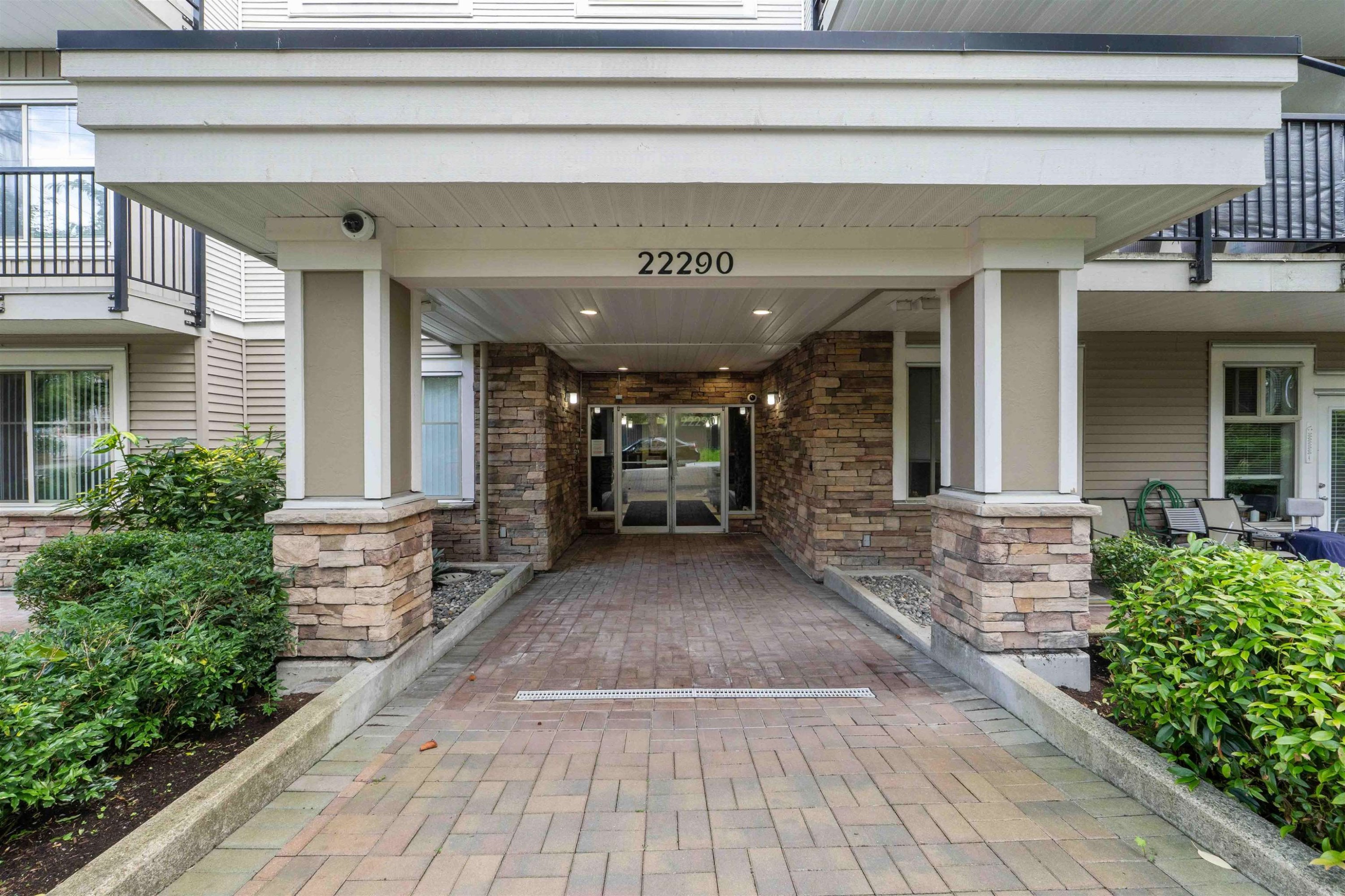 









22290


North

Avenue, 404,
Maple Ridge,




BC
V2X 8Z8

