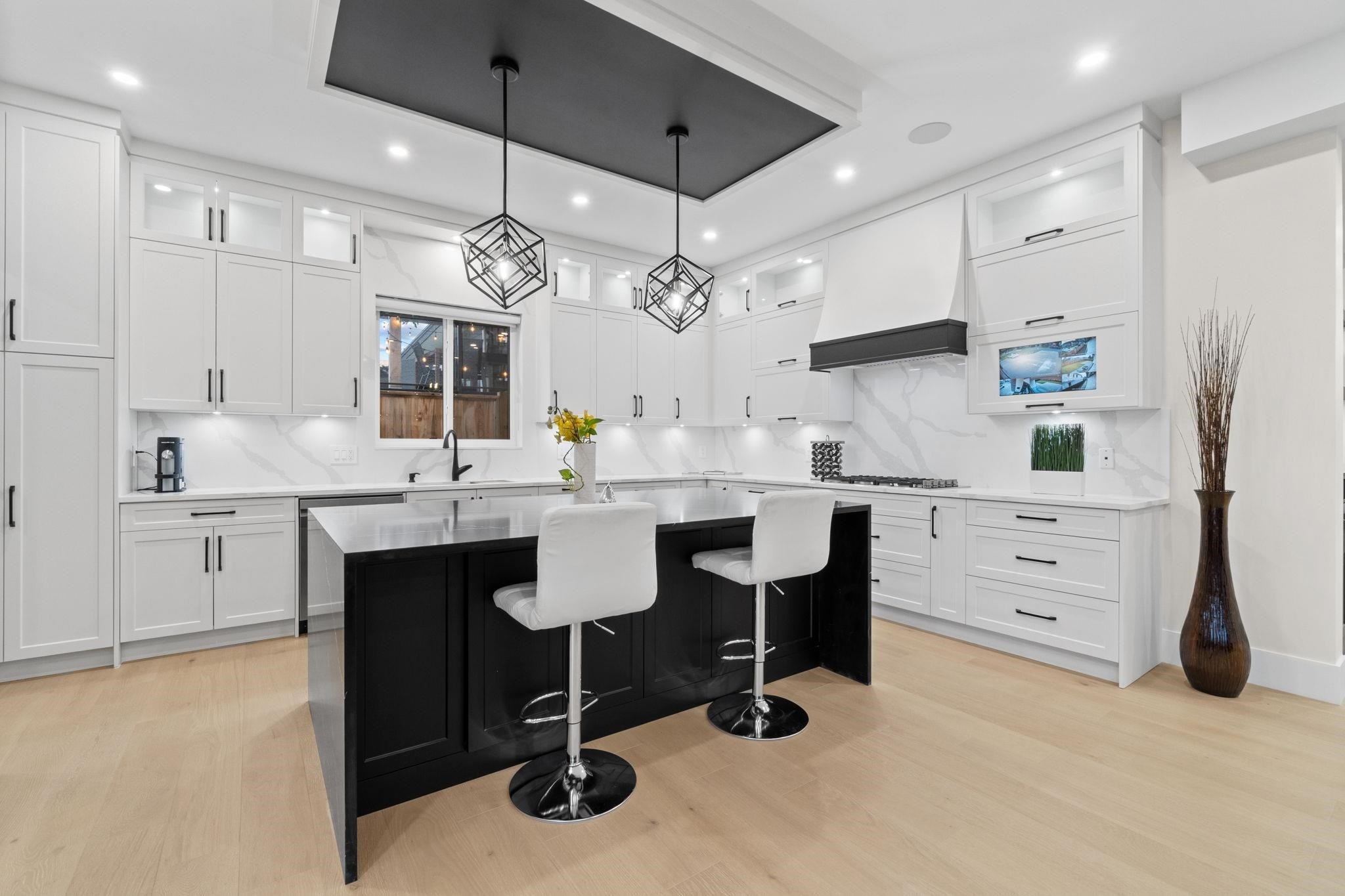 









841


Rondeau

Street,
Coquitlam,




BC
V3J 5Z4

