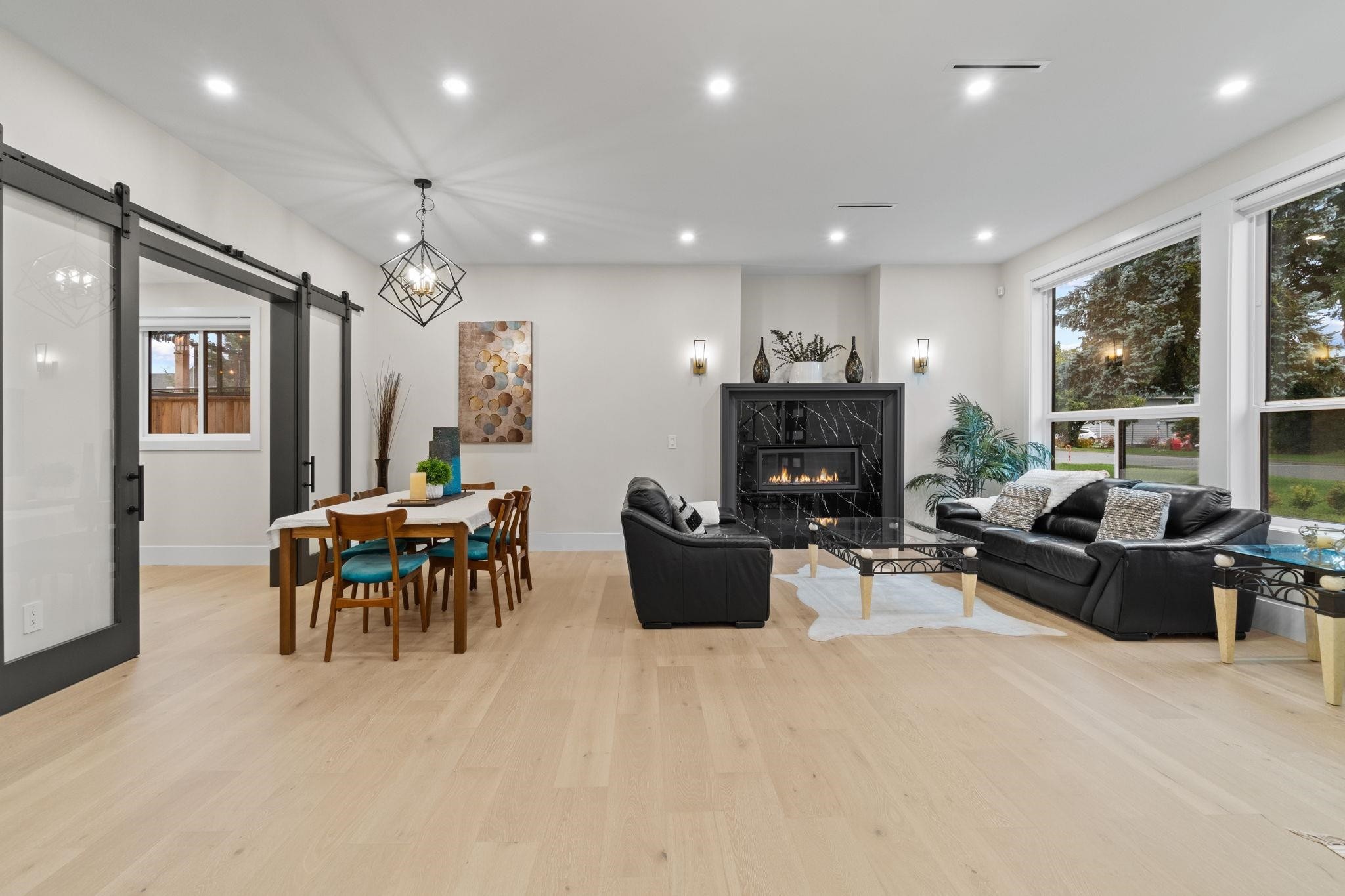 









841


Rondeau

Street,
Coquitlam,




BC
V3J 5Z4

