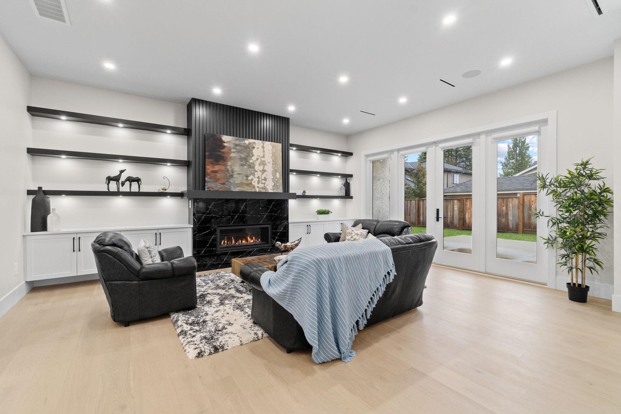 









841


Rondeau

Street,
Coquitlam,




BC
V3J 5Z4

