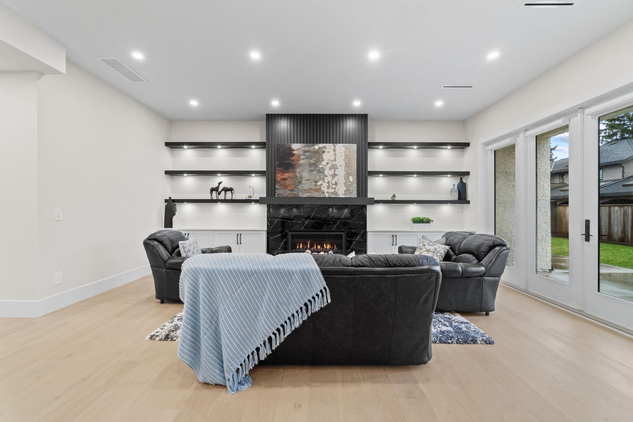 









841


Rondeau

Street,
Coquitlam,




BC
V3J 5Z4

