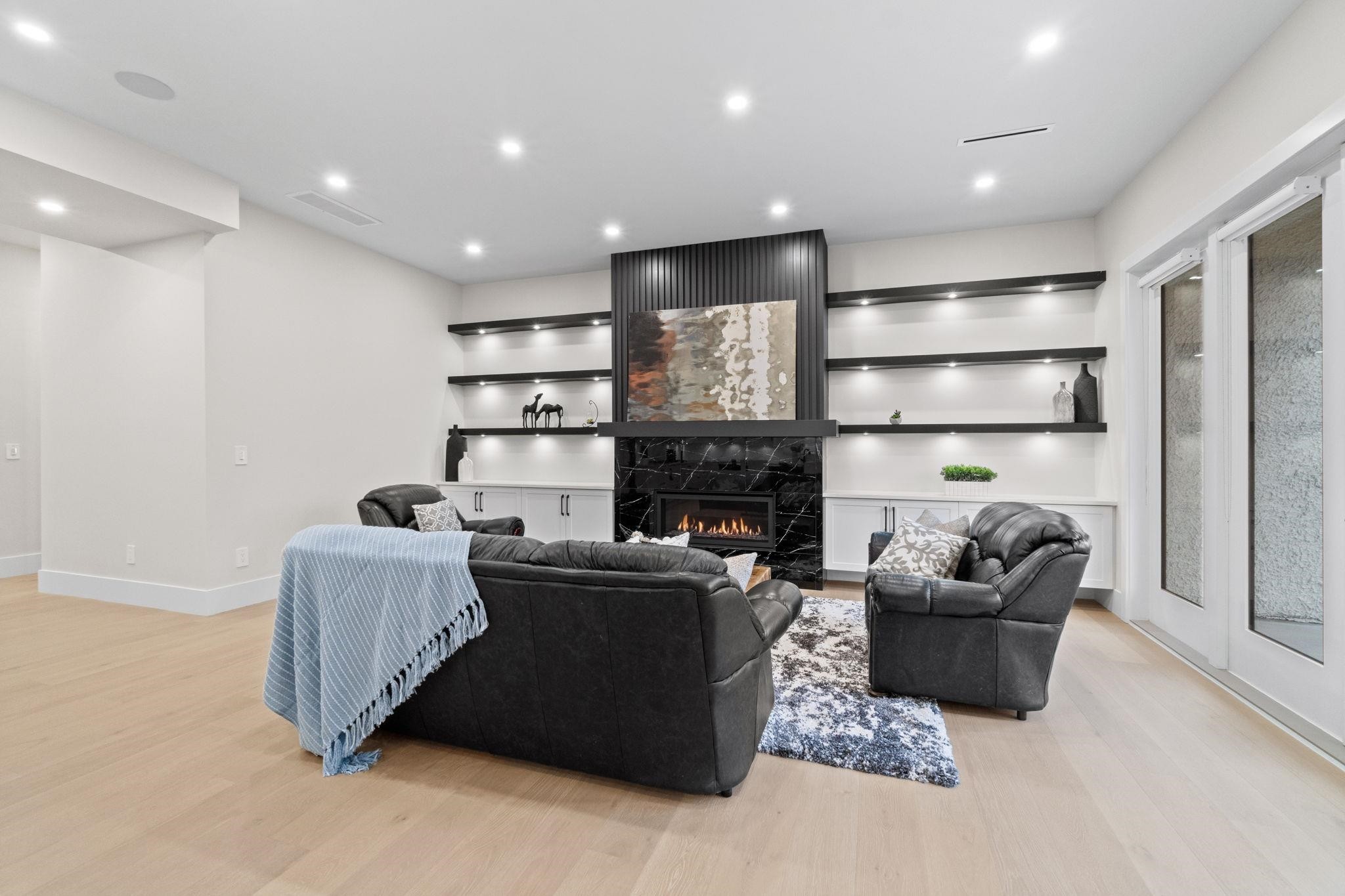 









841


Rondeau

Street,
Coquitlam,




BC
V3J 5Z4

