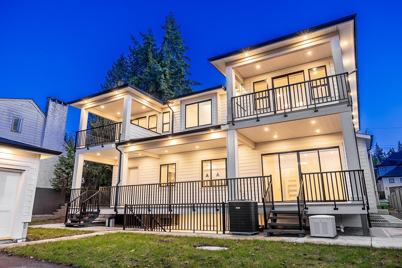 









897


Cottonwood

Avenue,
Coquitlam,




BC
V3J 2S9

