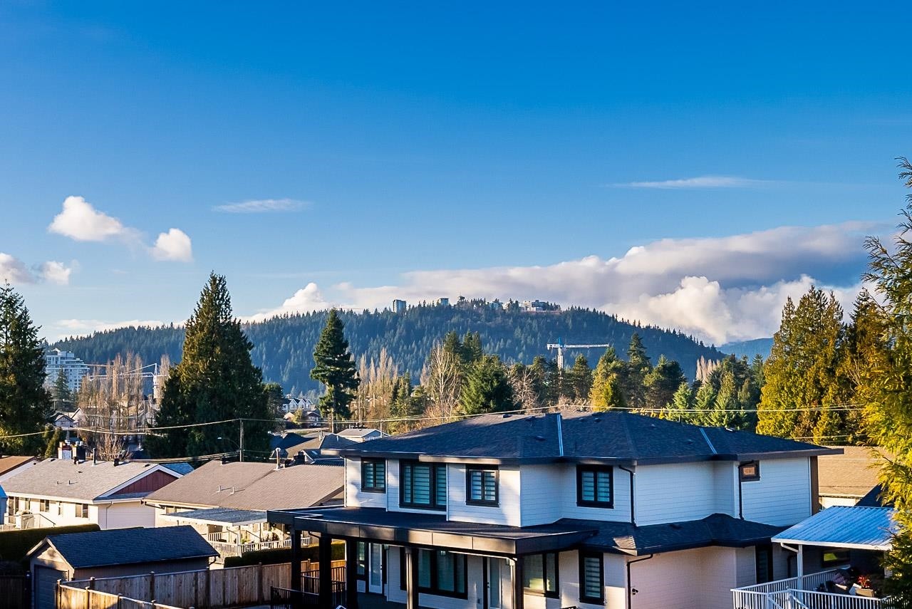 









897


Cottonwood

Avenue,
Coquitlam,




BC
V3J 2S9

