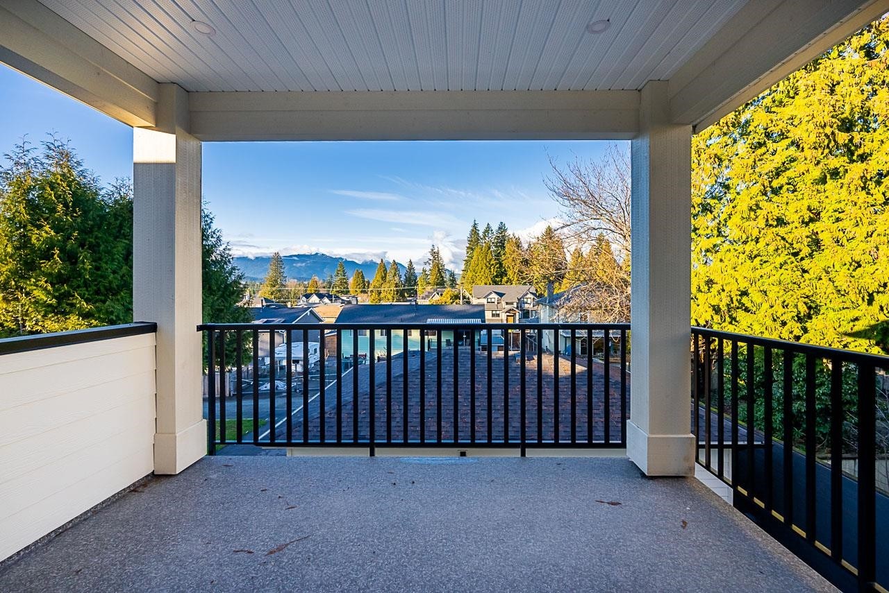 









897


Cottonwood

Avenue,
Coquitlam,




BC
V3J 2S9

