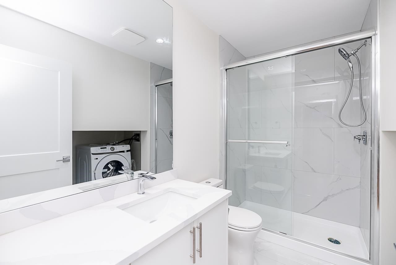 









897


Cottonwood

Avenue,
Coquitlam,




BC
V3J 2S9

