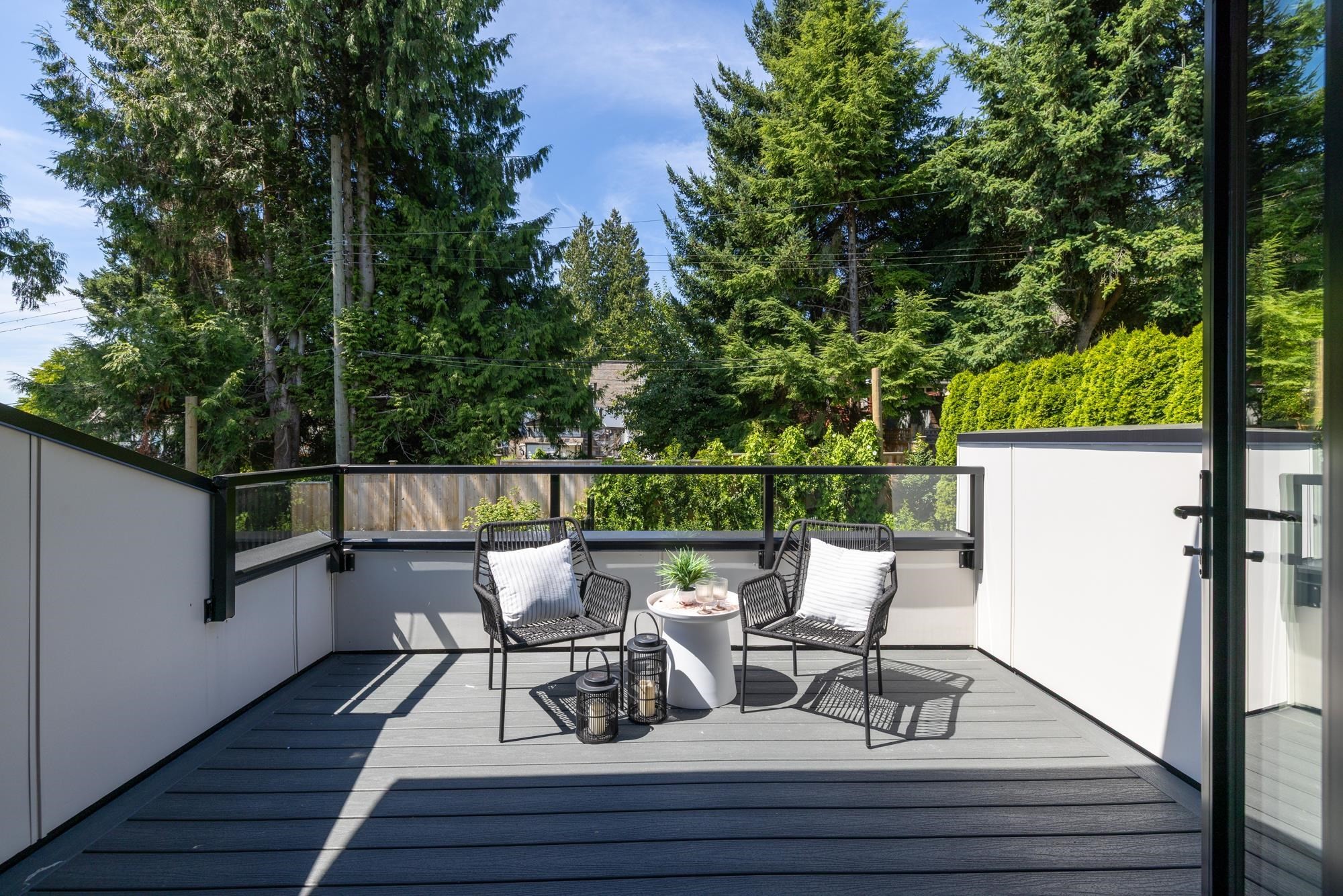 









1385


19th

Street,
West Vancouver,




BC
V7V 3X4

