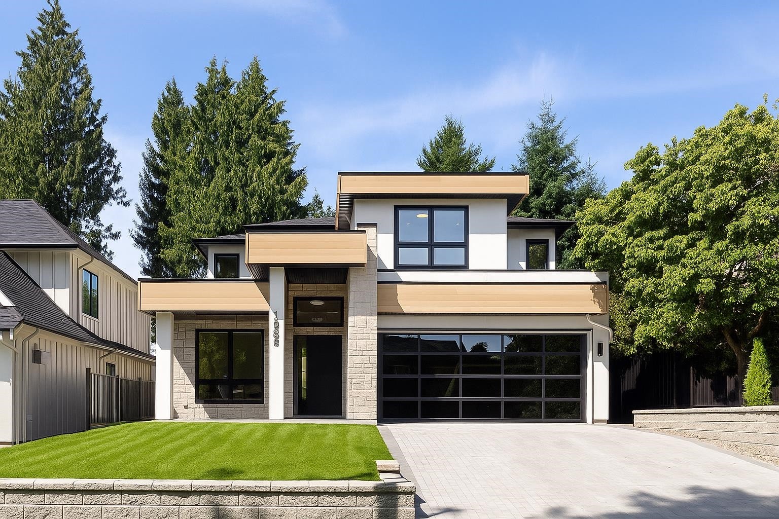 









1385


19th

Street,
West Vancouver,




BC
V7V 3X4

