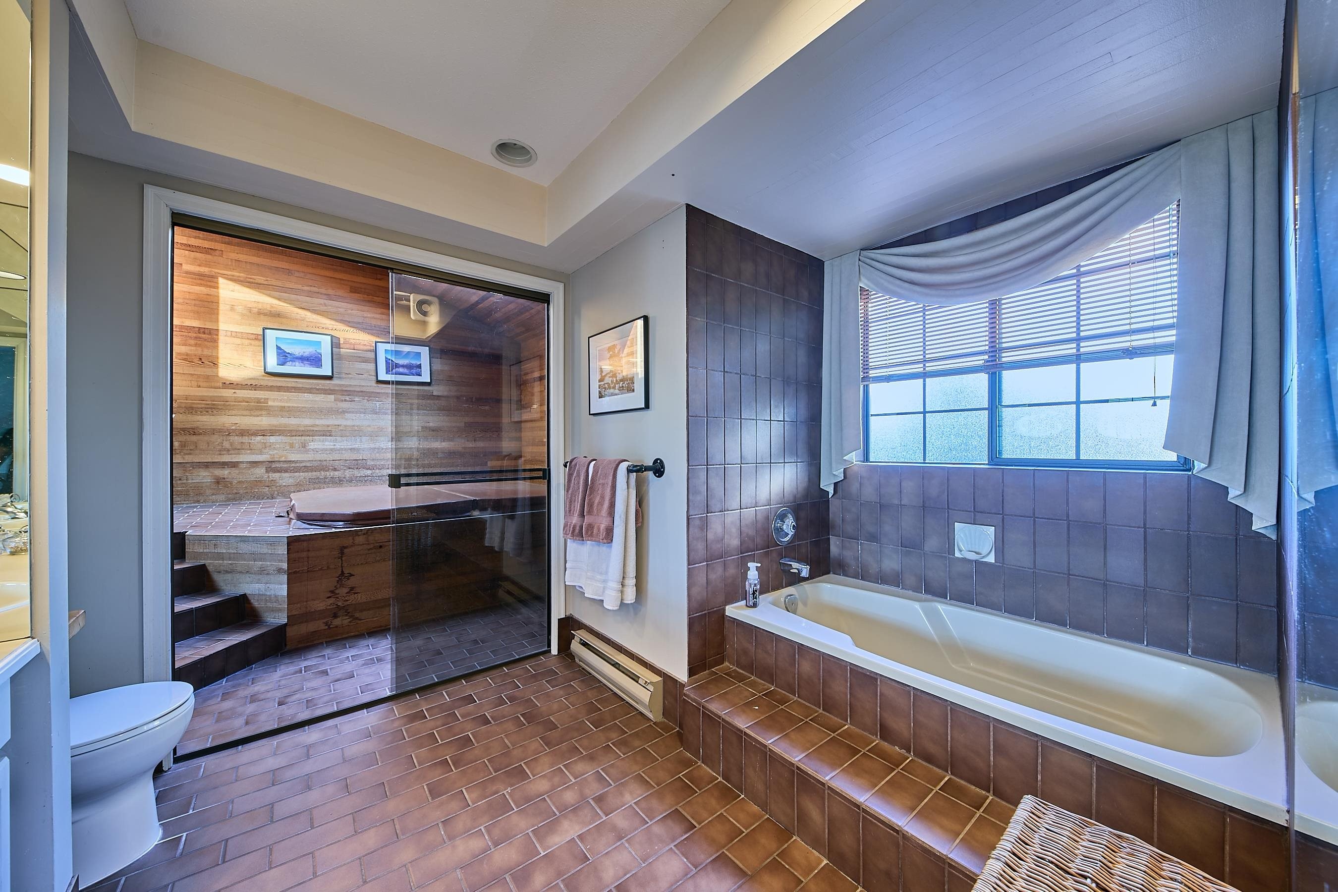 









12235


Norfolk

Place,
Maple Ridge,




BC
V2X 8W3

