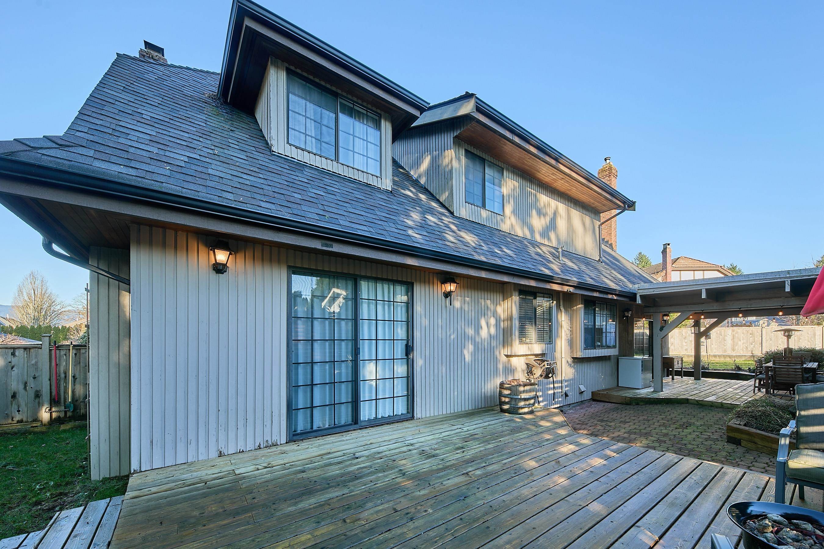 









12235


Norfolk

Place,
Maple Ridge,




BC
V2X 8W3

