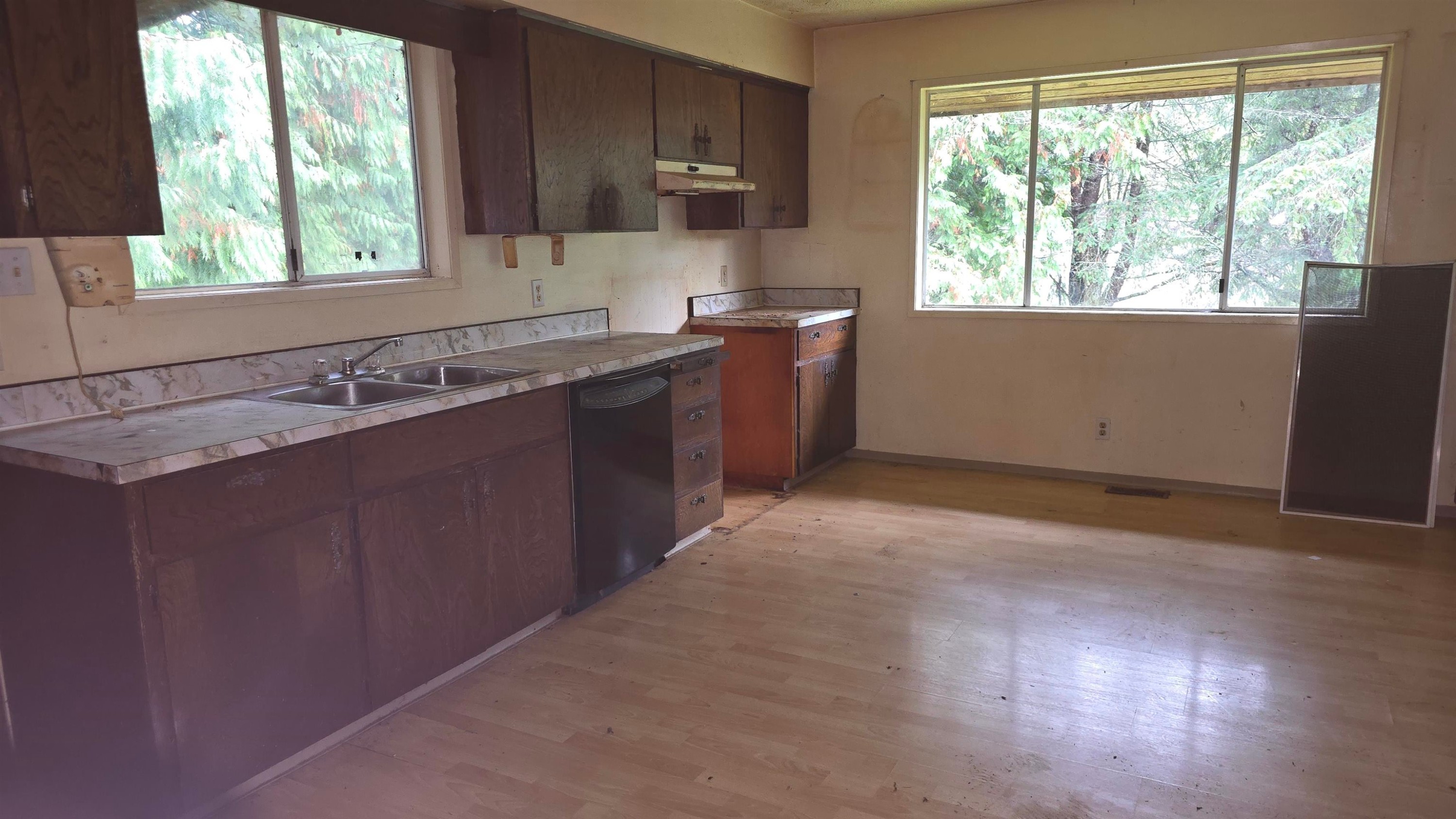 









4494


Rondeview

Road,
Madeira Park,




BC
V0N 2H1

