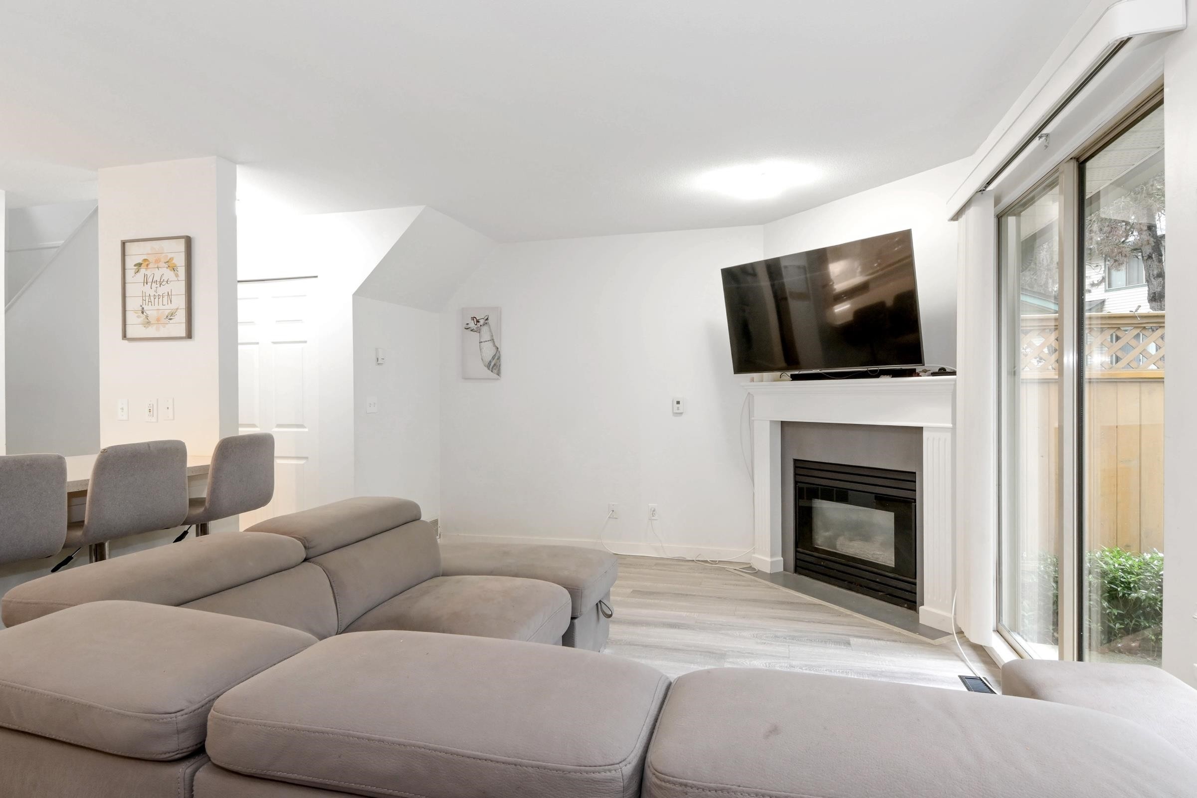 









21960


River

Road, 34,
Maple Ridge,




BC
V2X 2C3

