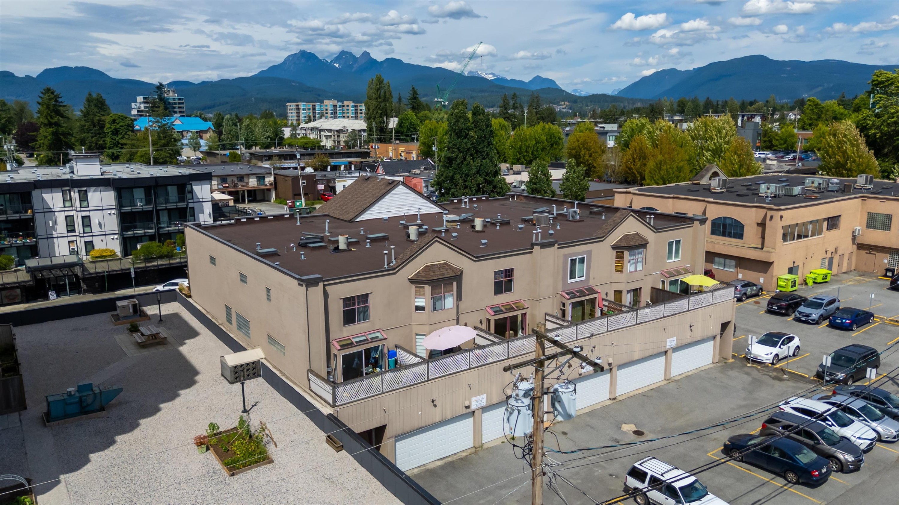 









22356


Mcintosh

Avenue, 209,
Maple Ridge,




BC
V2X 3C1

