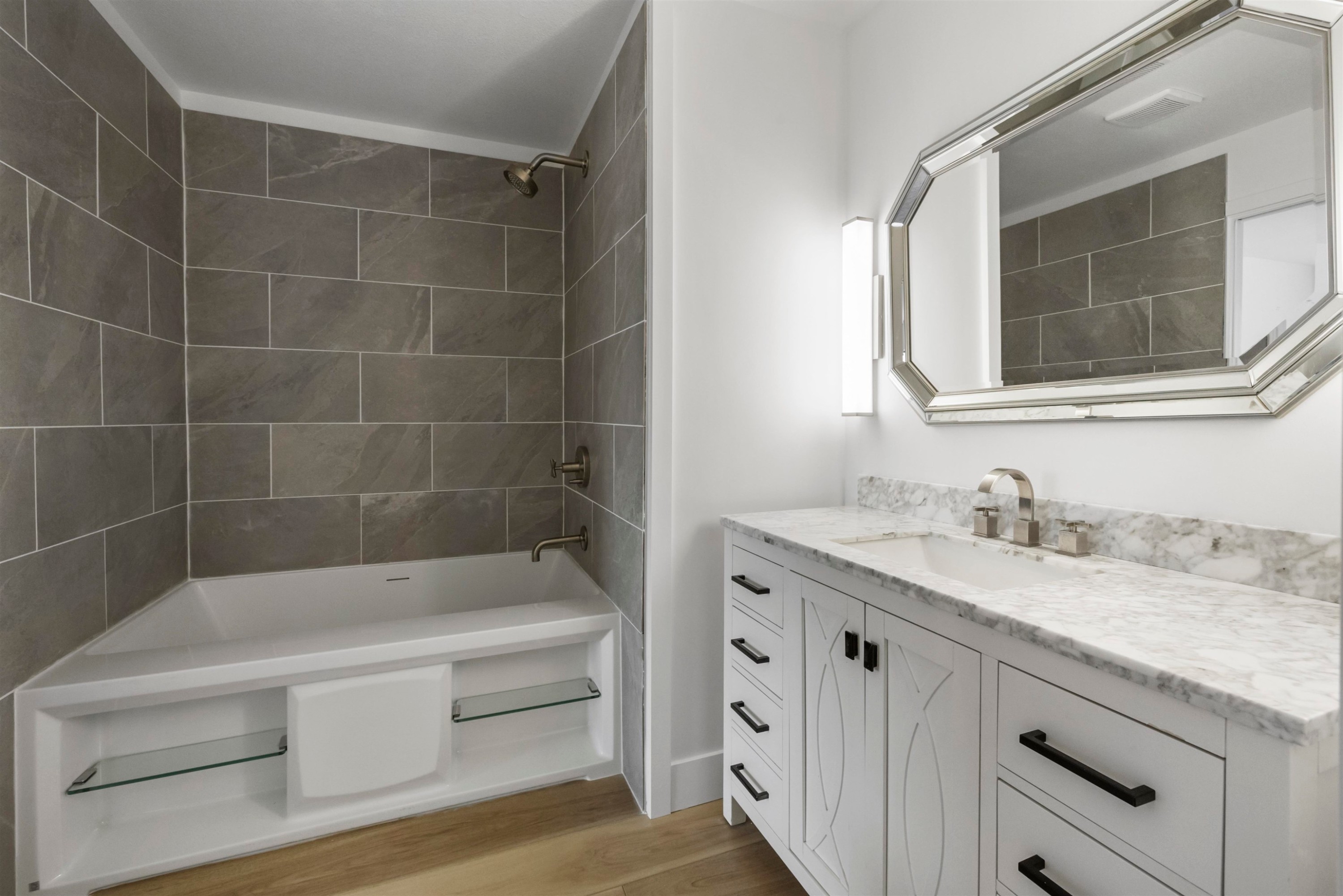 









22356


Mcintosh

Avenue, 209,
Maple Ridge,




BC
V2X 3C1

