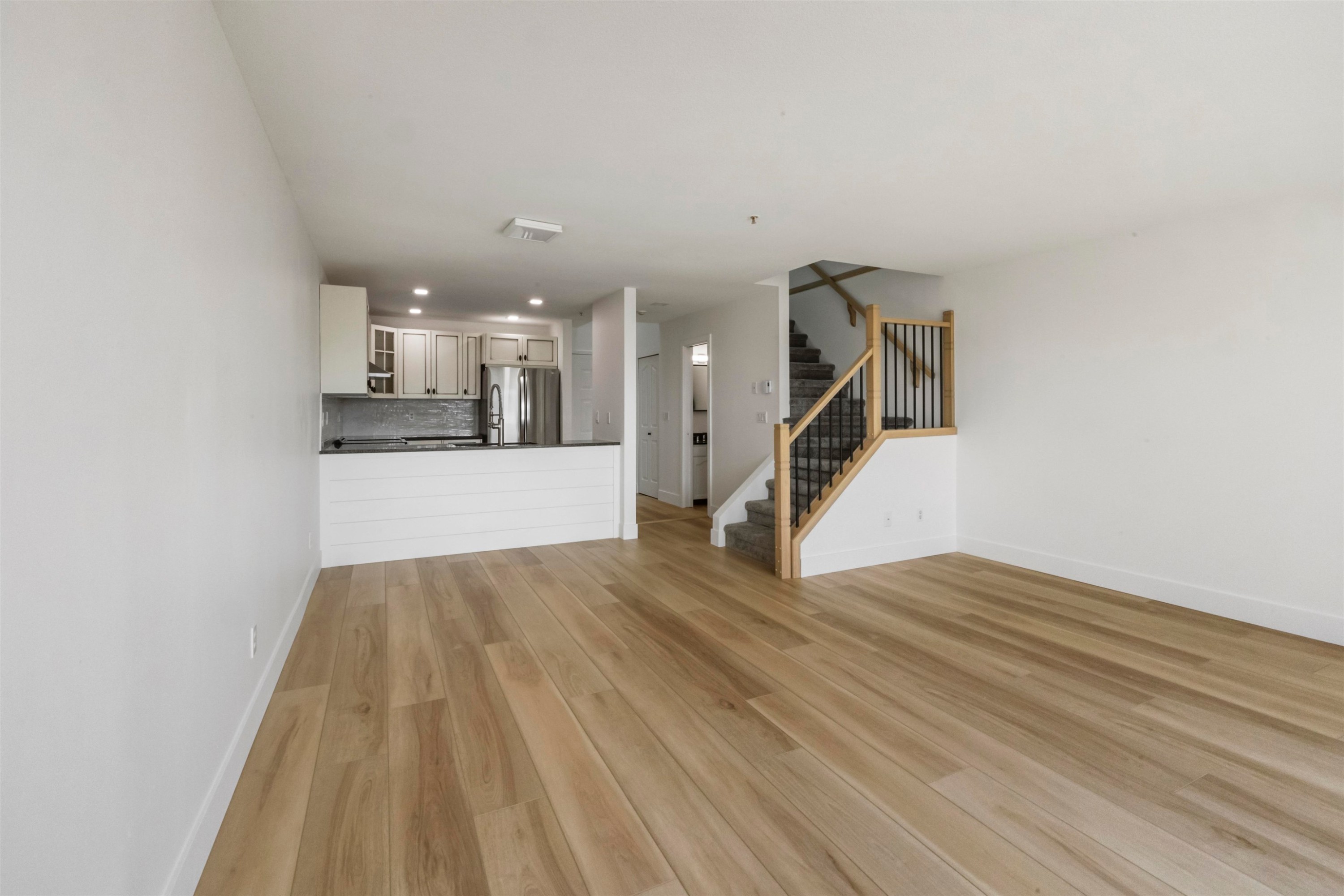 









22356


Mcintosh

Avenue, 209,
Maple Ridge,




BC
V2X 3C1

