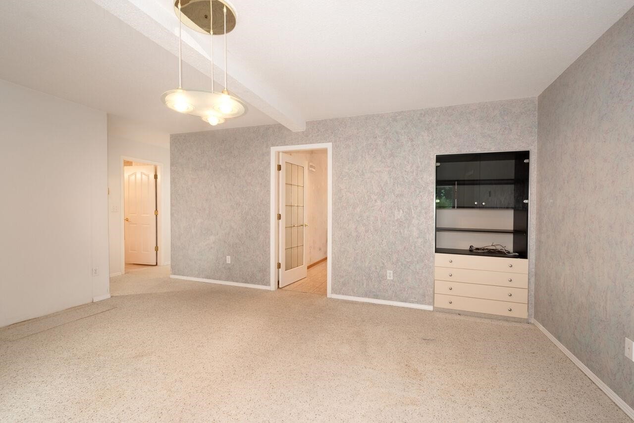 









937


Westmount

Drive,
Port Moody,




BC
V3H 1K8

