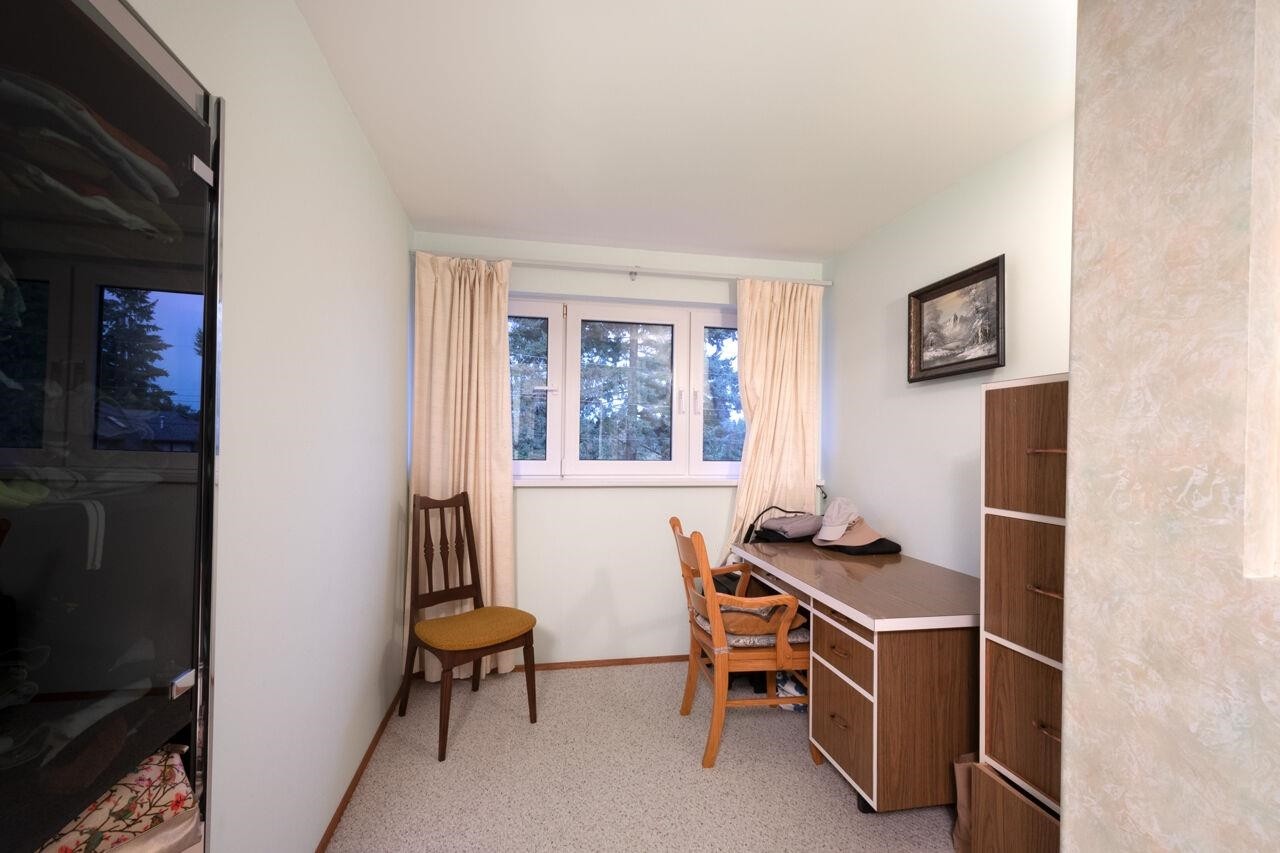 









937


Westmount

Drive,
Port Moody,




BC
V3H 1K8

