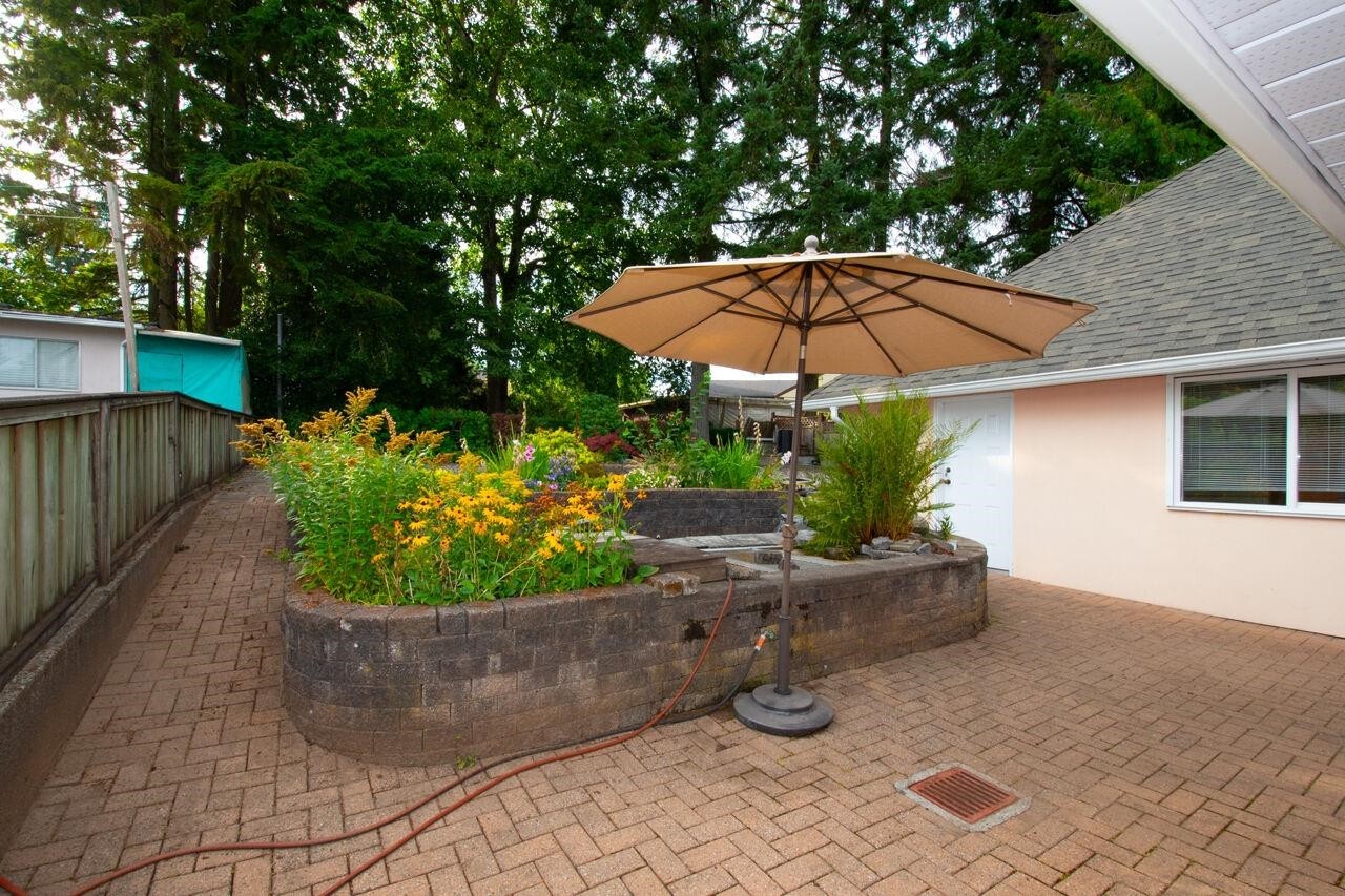 









937


Westmount

Drive,
Port Moody,




BC
V3H 1K8

