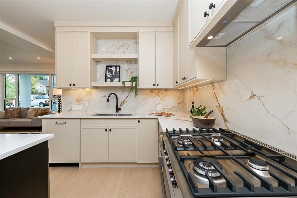 









646


Girard

Avenue, 101,
Coquitlam,




BC
V3K 1S8

