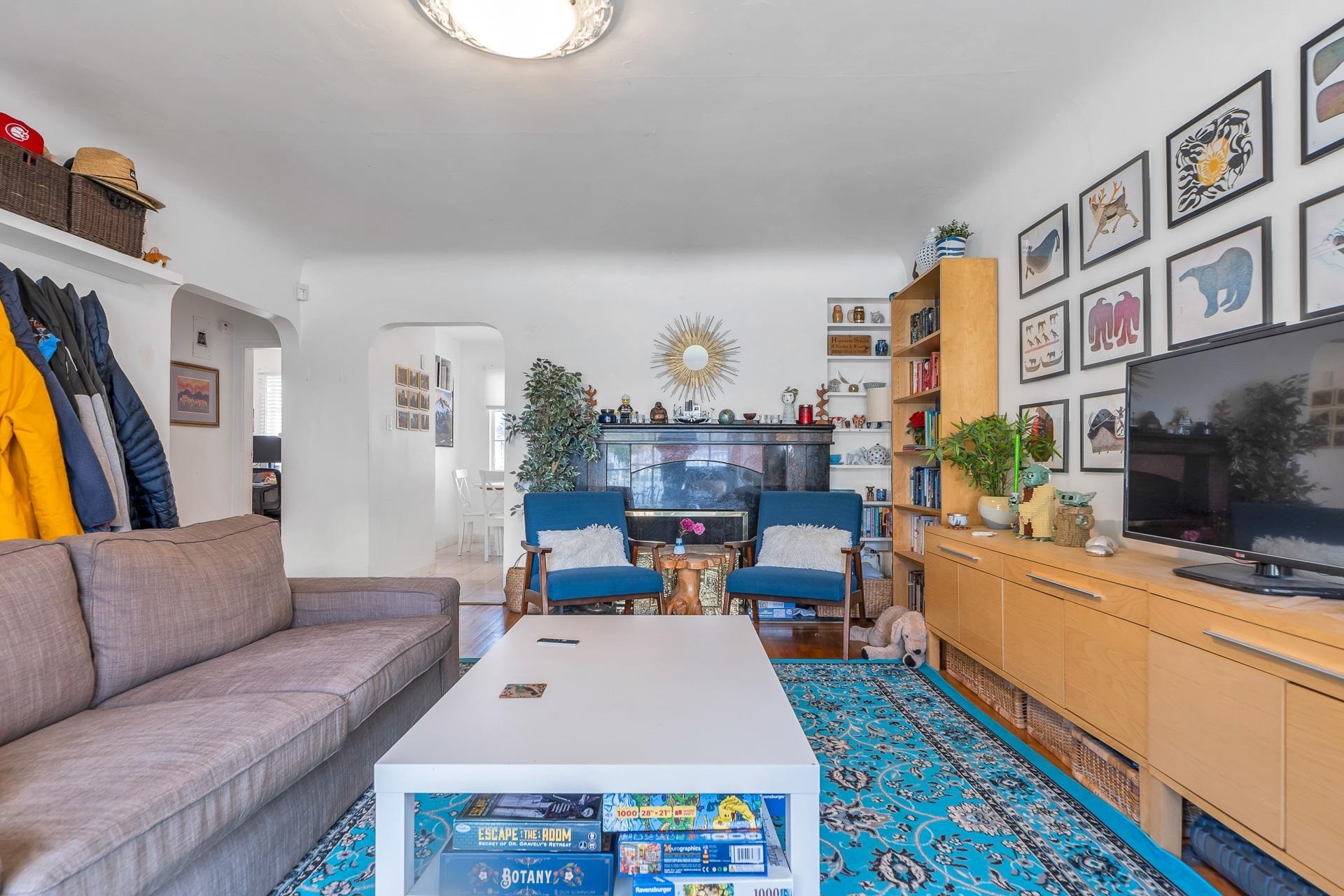 









5092


Main

Street,
Vancouver,




BC
V5W 2R3

