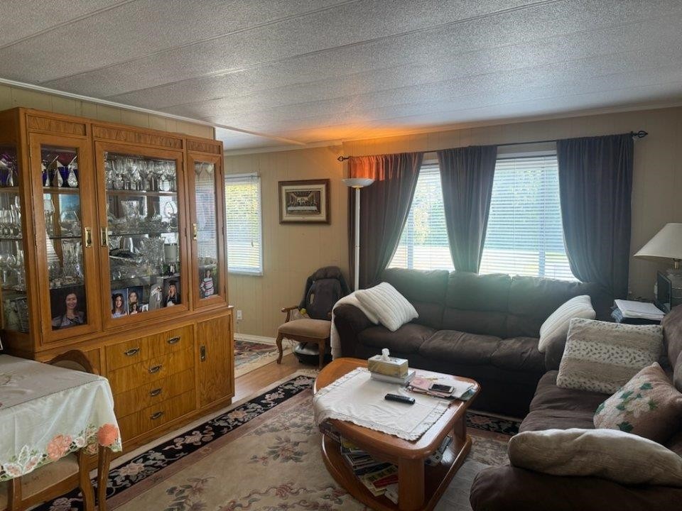 









201


Cayer

Street, 251,
Coquitlam,




BC
V3K 5A9

