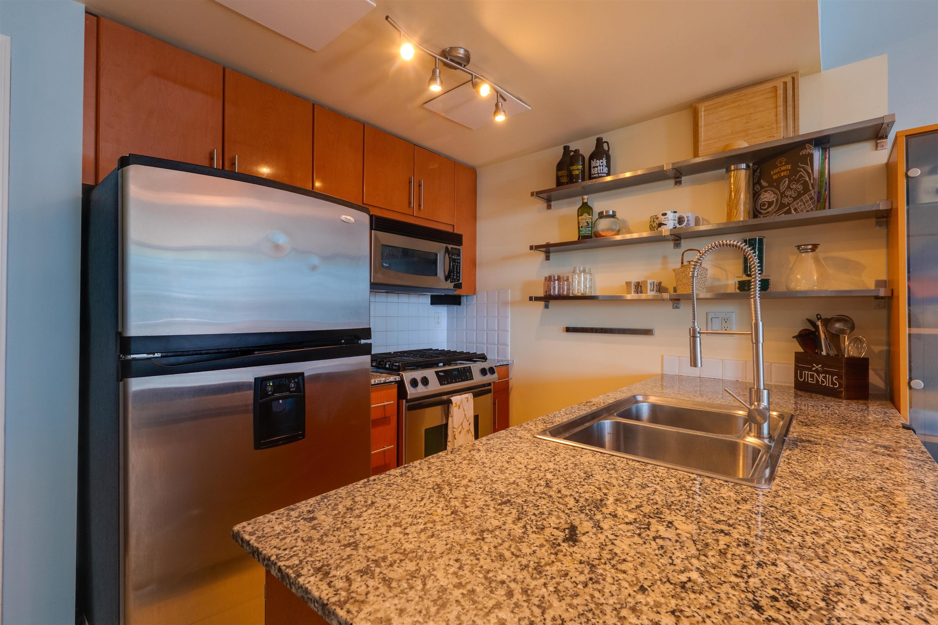 









168


East

Esplanade, 508,
North Vancouver,




BC
V7L 4X8

