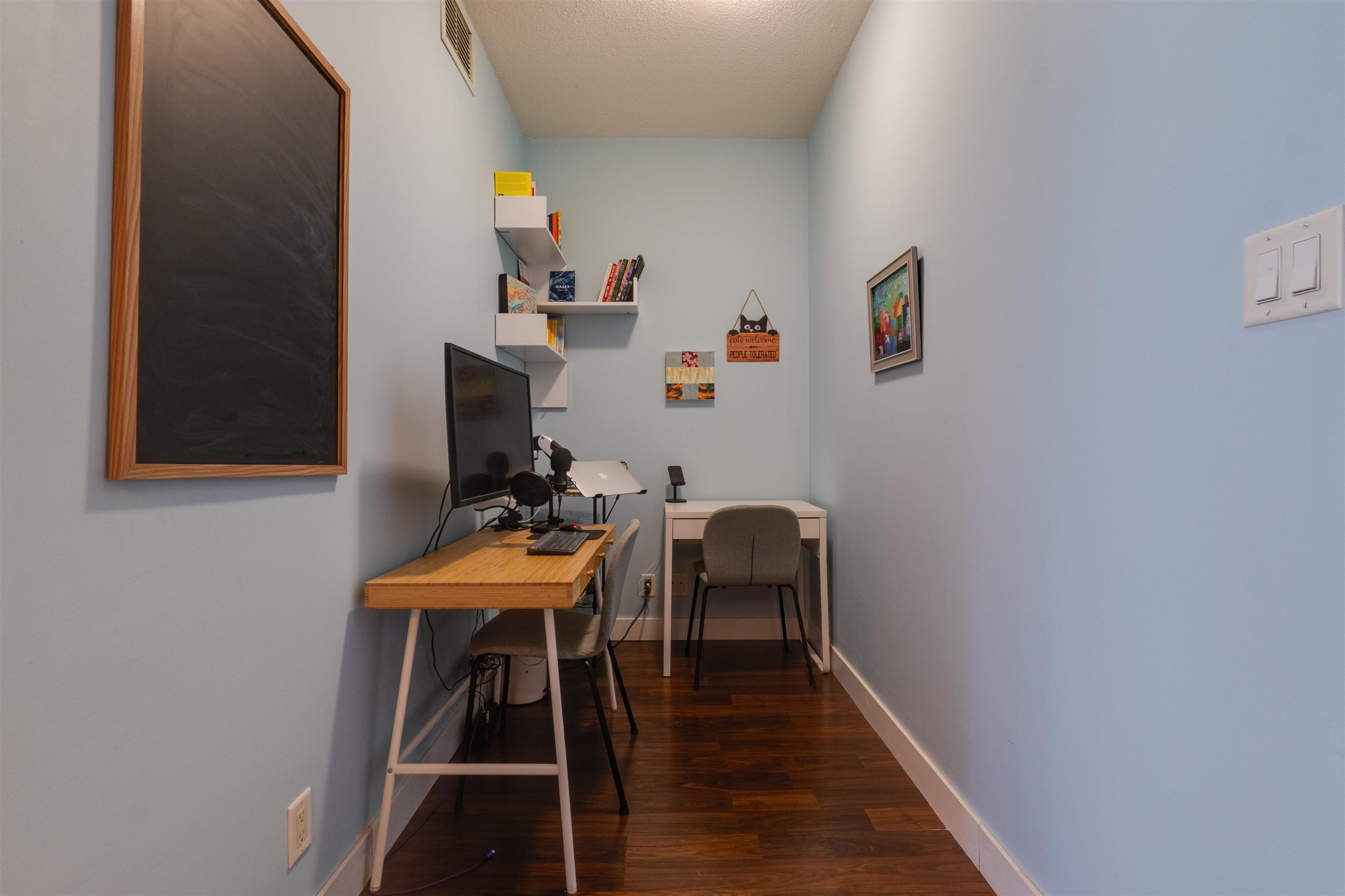 









168


East

Esplanade, 508,
North Vancouver,




BC
V7L 4X8

