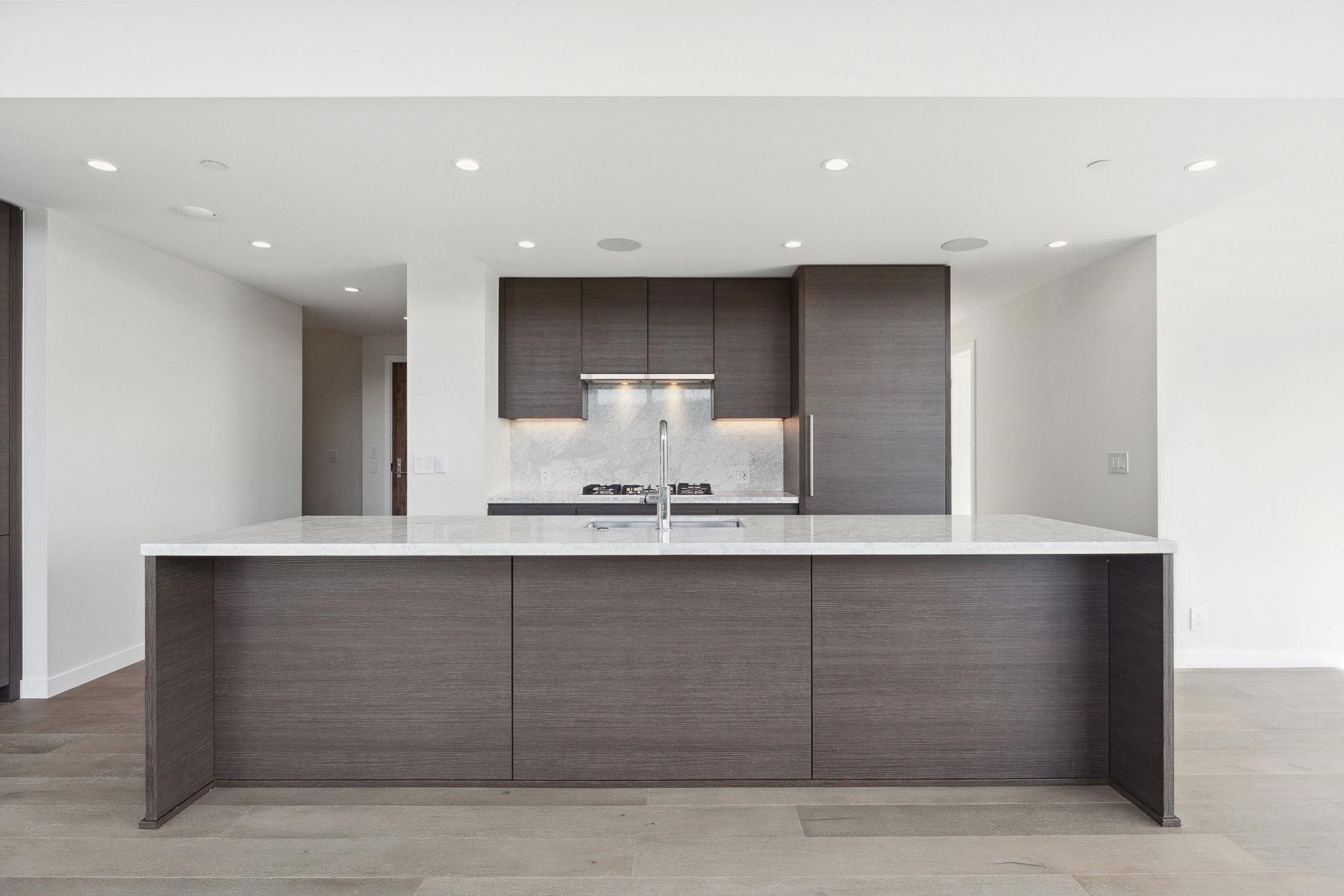 









305


Morrissey

Road, 2602,
Port Moody,




BC
V3H 0M3

