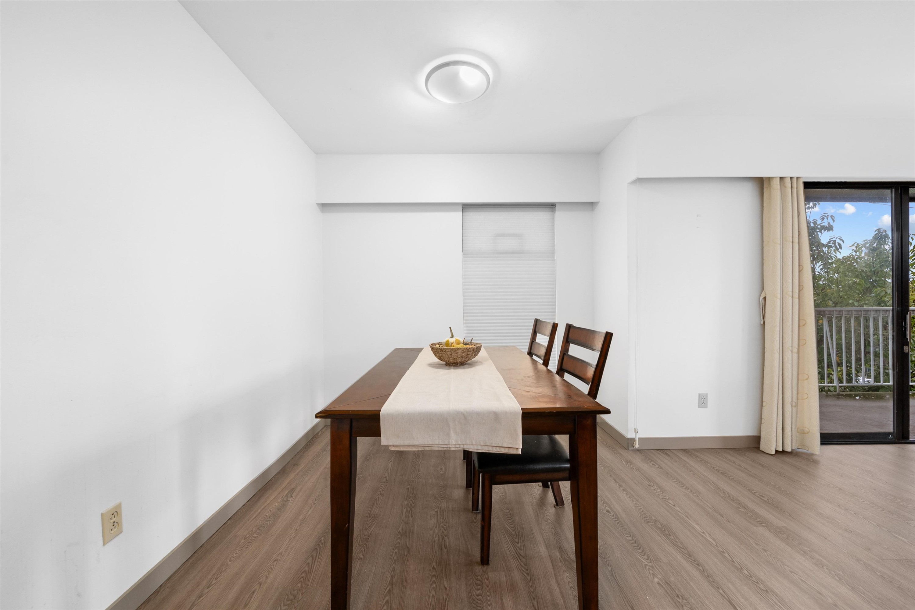 









11957


223

Street, 301,
Maple Ridge,




BC
V2X 5Y4

