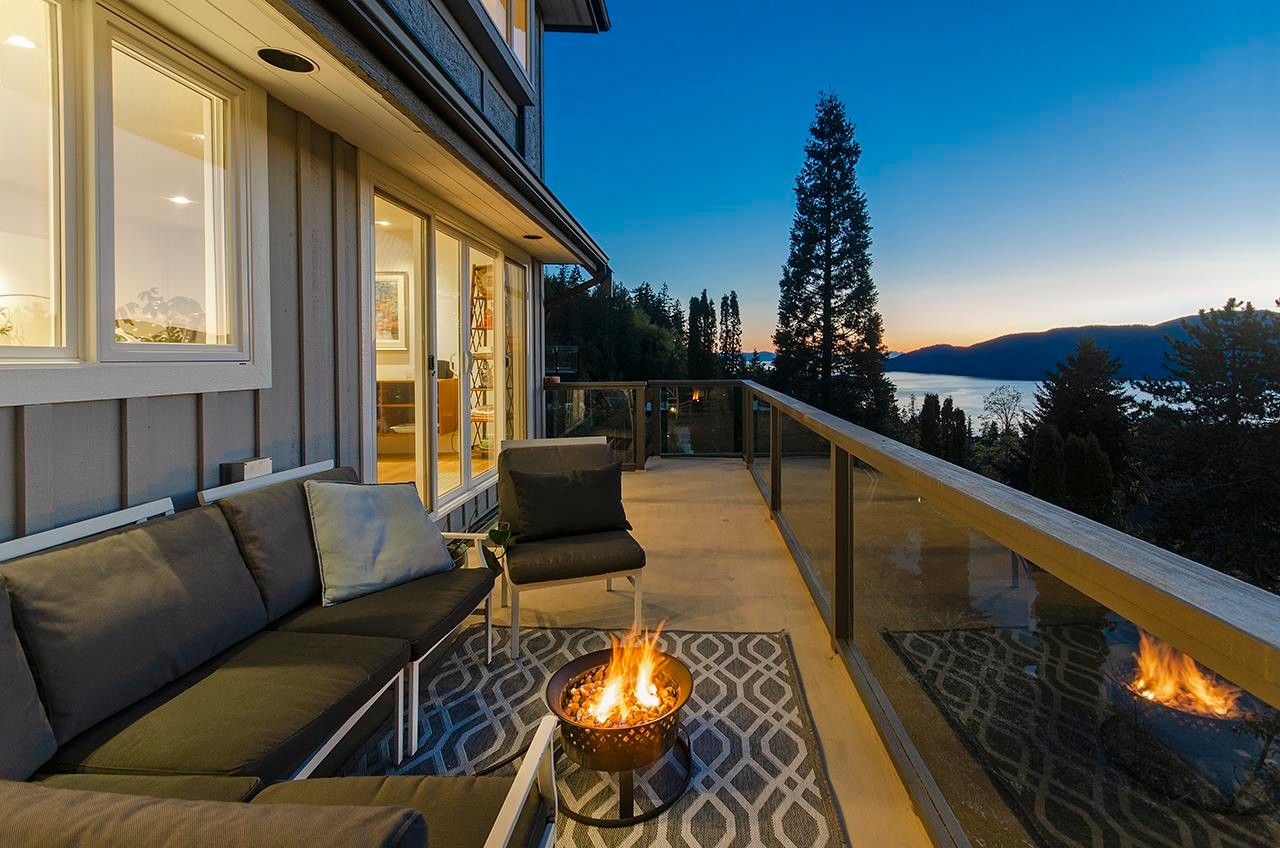 









5237


Timberfeild

Road,
West Vancouver,




BC
V7W 2Y5

