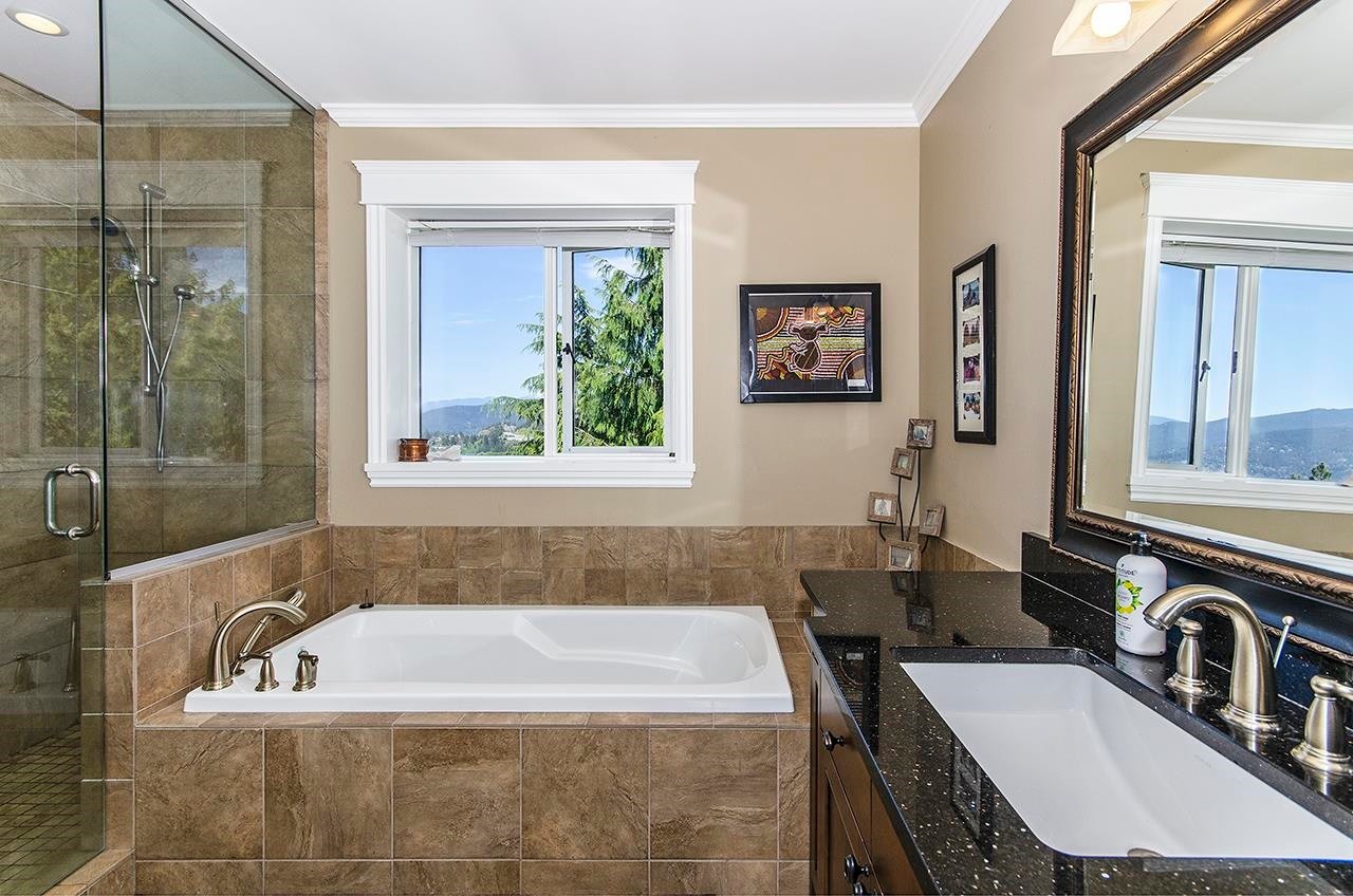 









5237


Timberfeild

Road,
West Vancouver,




BC
V7W 2Y5

