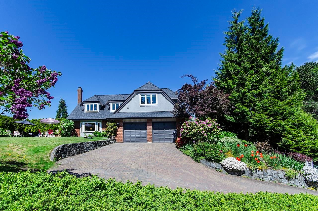 









5237


Timberfeild

Road,
West Vancouver,




BC
V7W 2Y5

